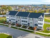 Lime Spring Village por EGStoltzfus en Lancaster Pennsylvania