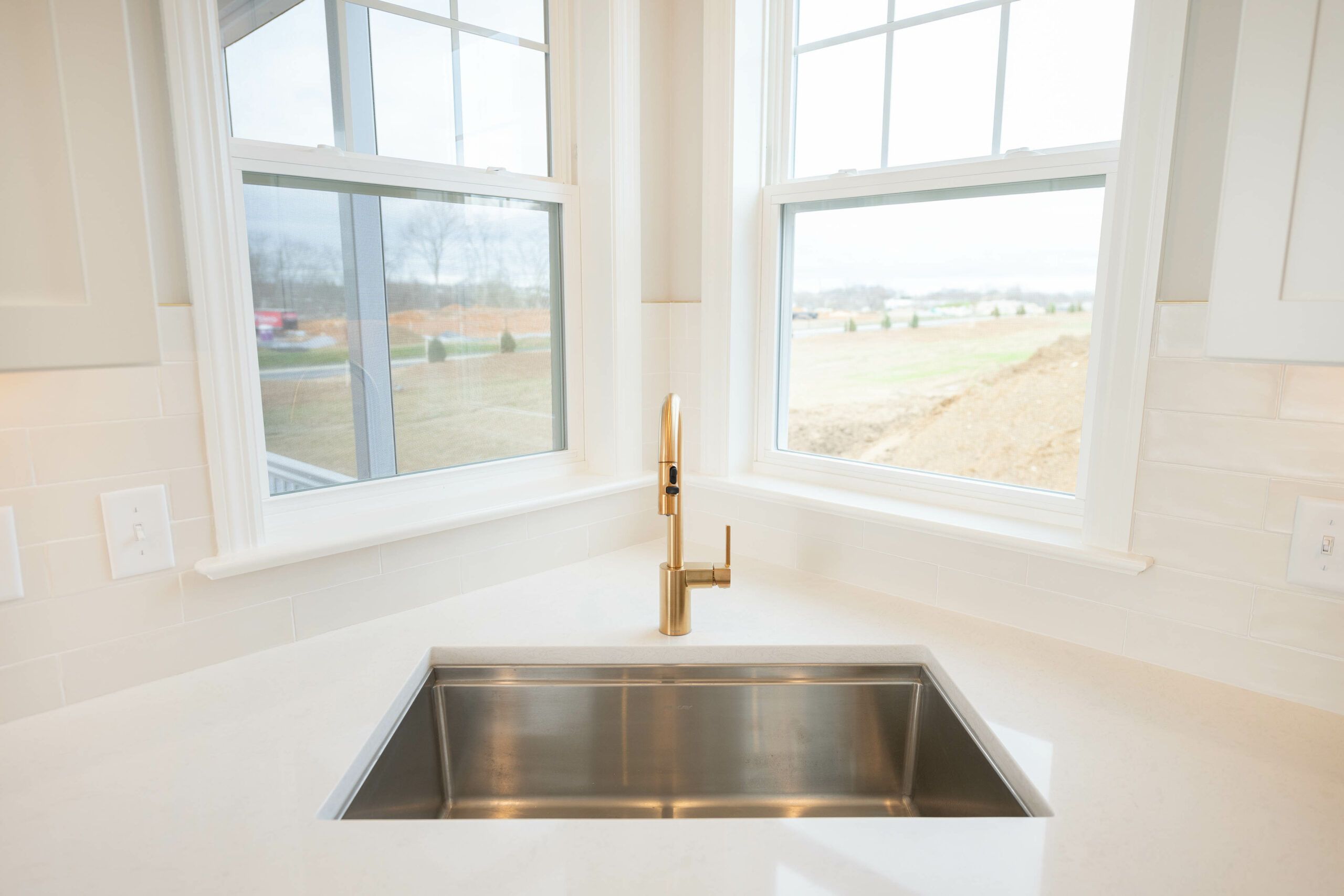 Coriander Corner Sink