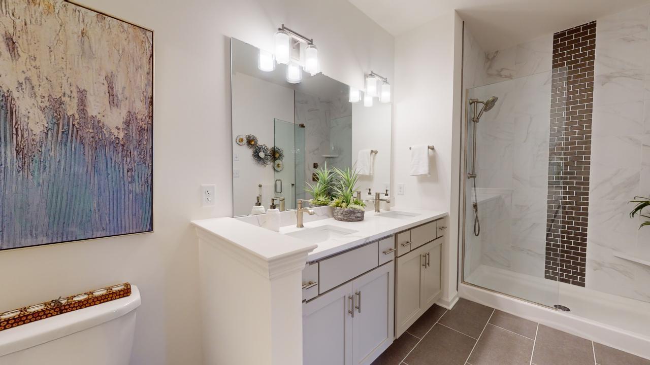 Coriander Owners' Bath