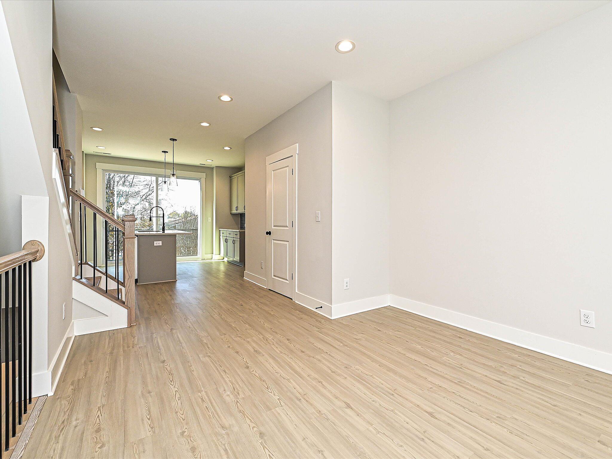 Living Room/Dining/Kitchen