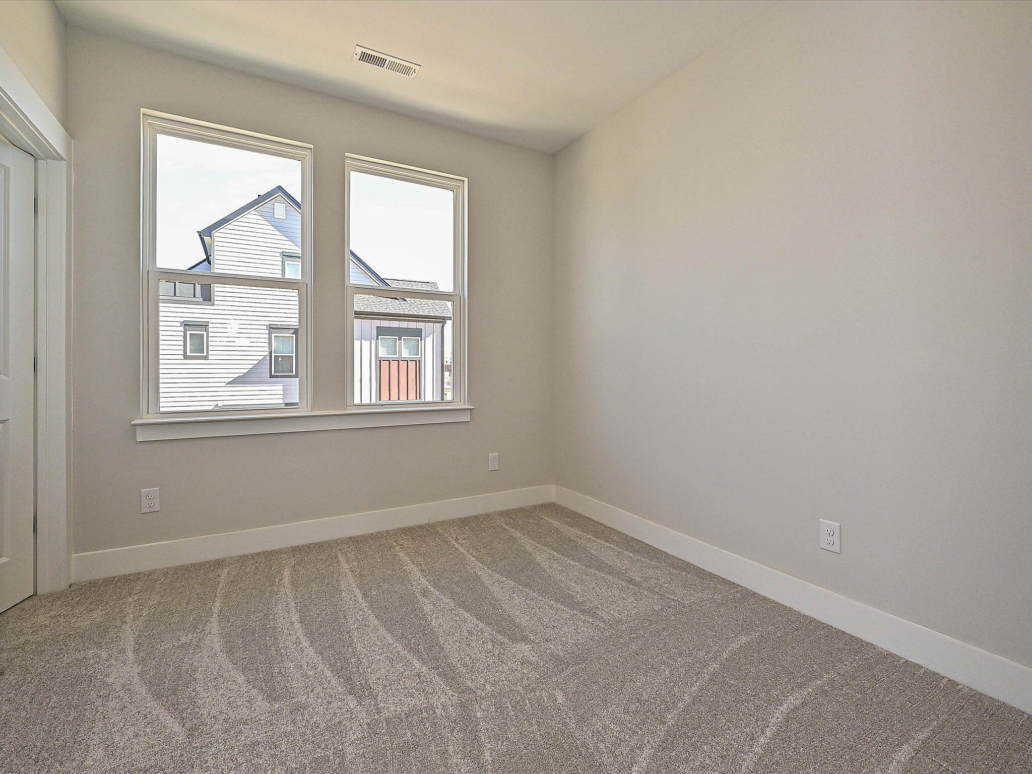 Bedroom 2 (with walk-in closet)