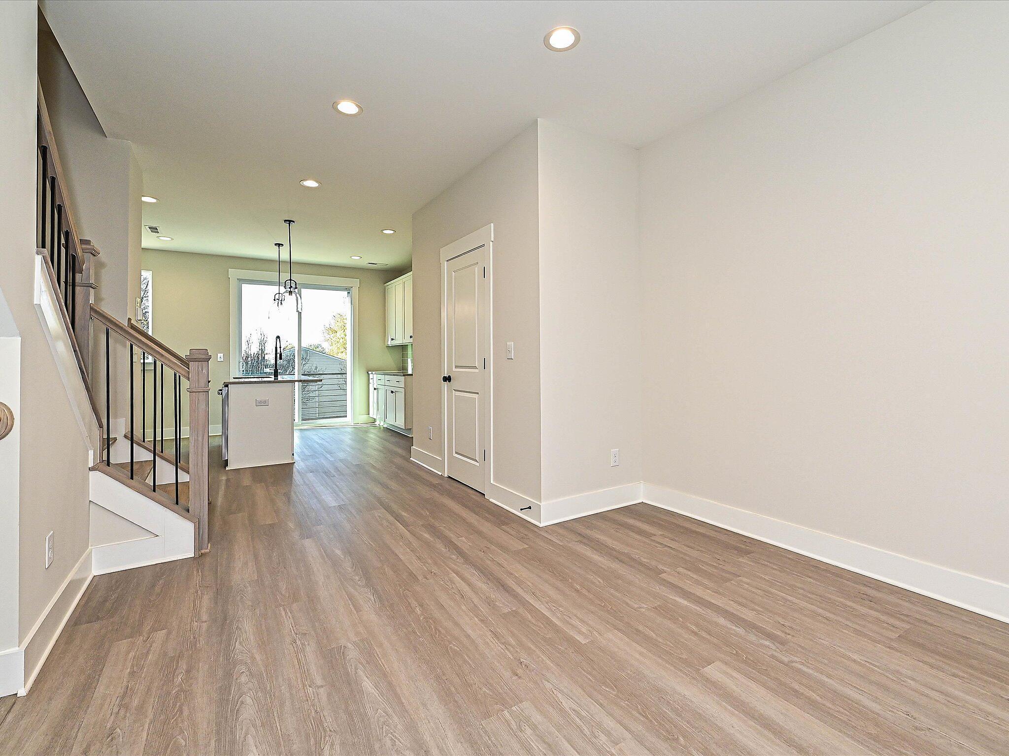 Living Room/Dining/Kitchen