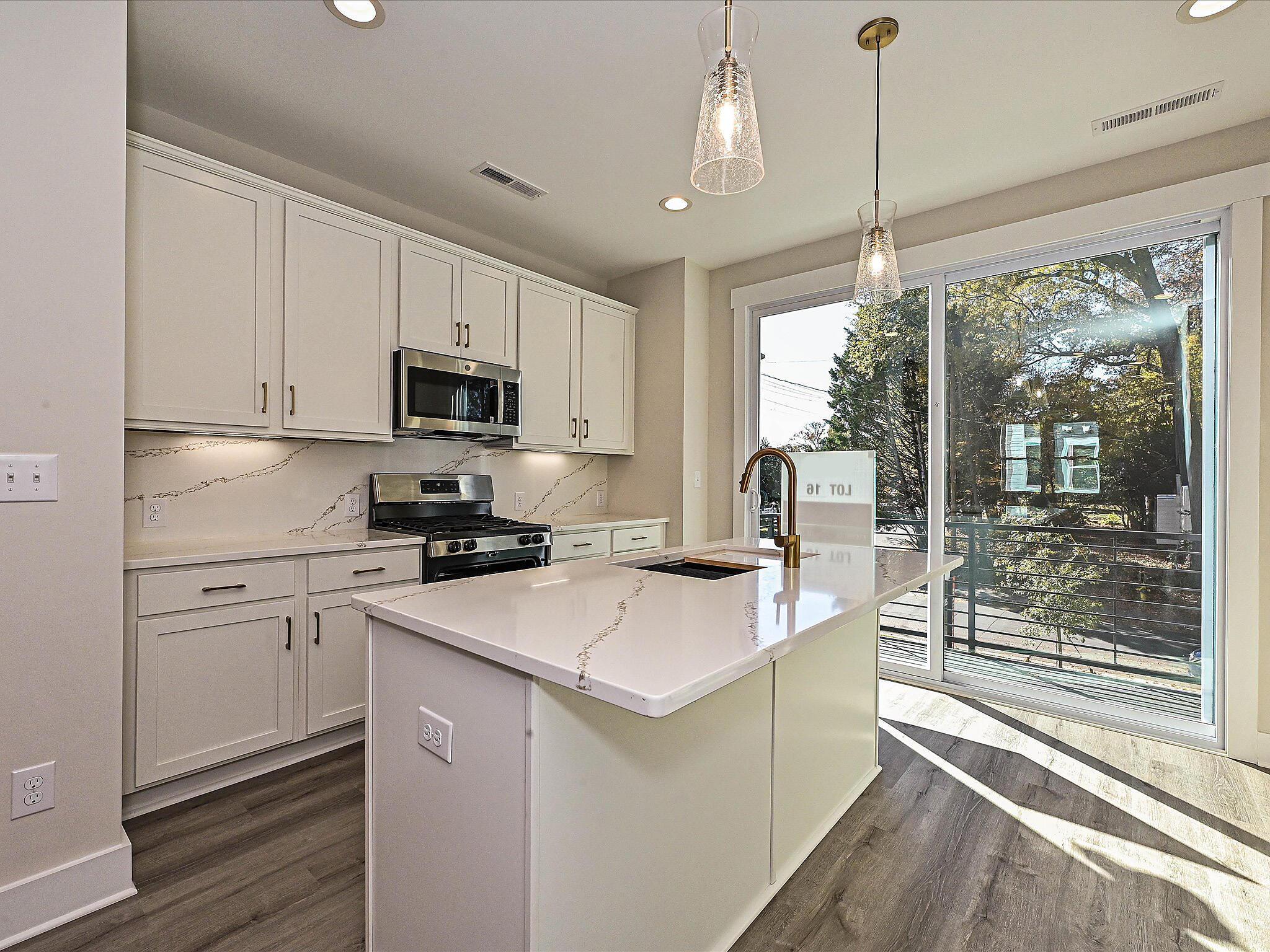 1217 E. 34Th Street #Csw0316