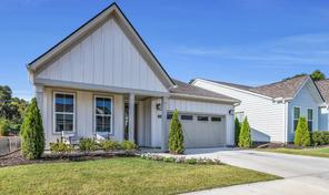 2544 Butlers Green Circle (Daffodil)