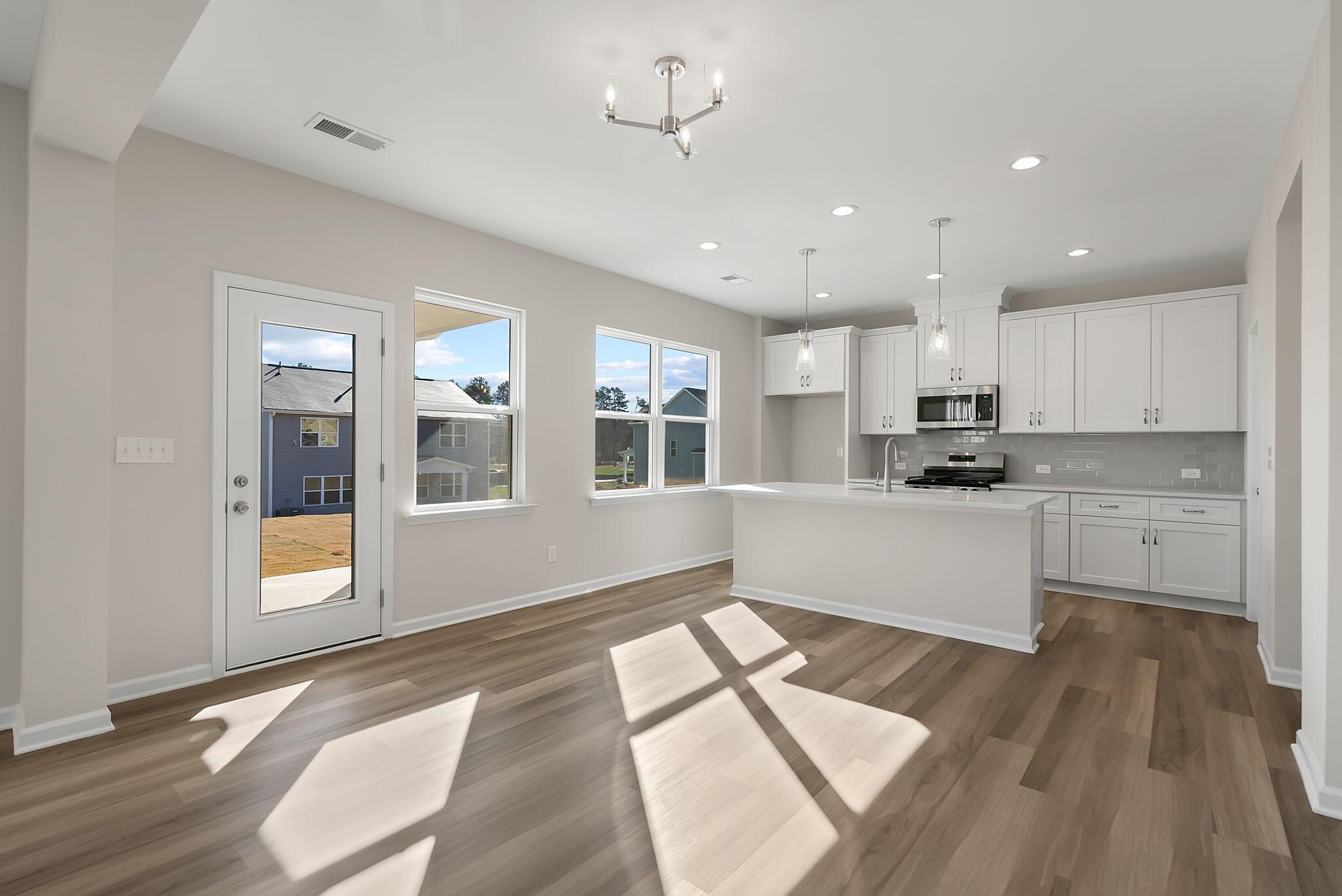 Dining Room & Kitchen