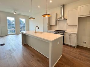 921 Hughley Circle SE Unit 8 (Artist)