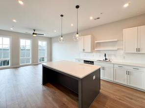 990 Bibbs Circle NW Unit 7 (Entertainer)