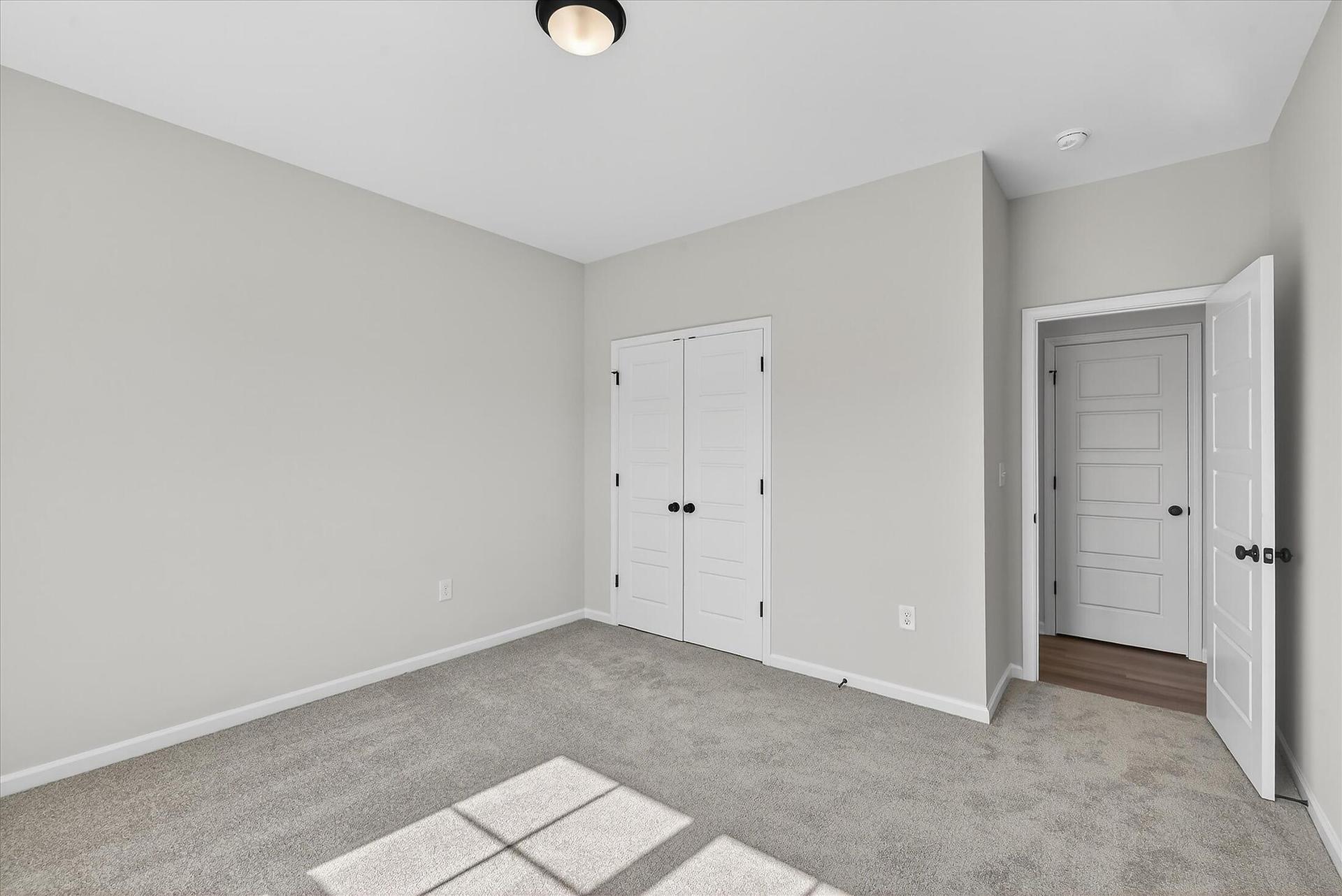 Bedroom 2 (1st Floor)