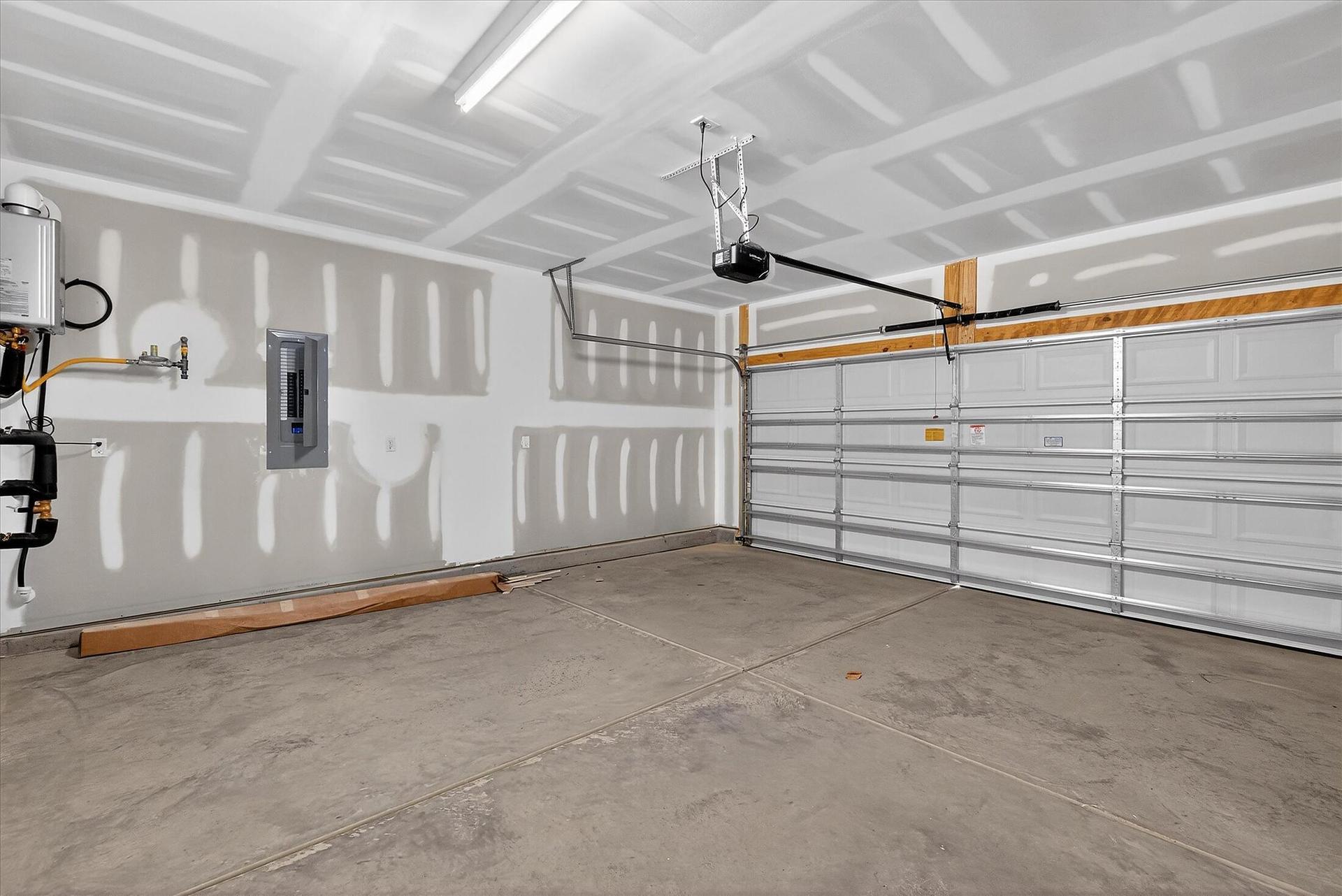 2-Car Garage