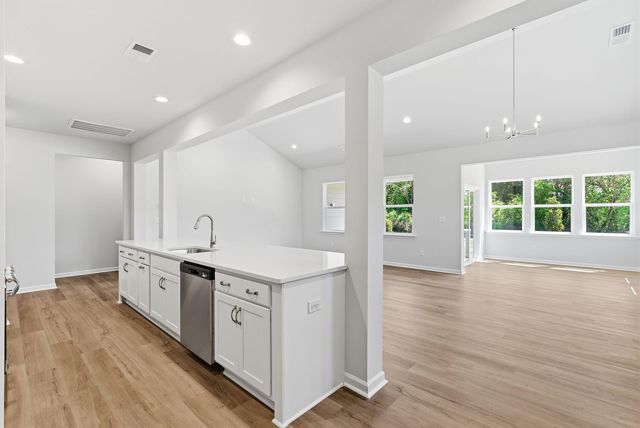 Kitchen, Breakfast & Sunroom