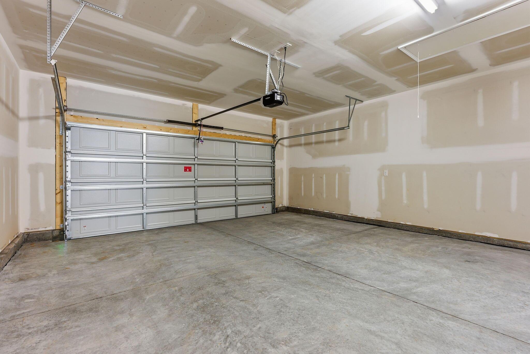 2-Car Garage