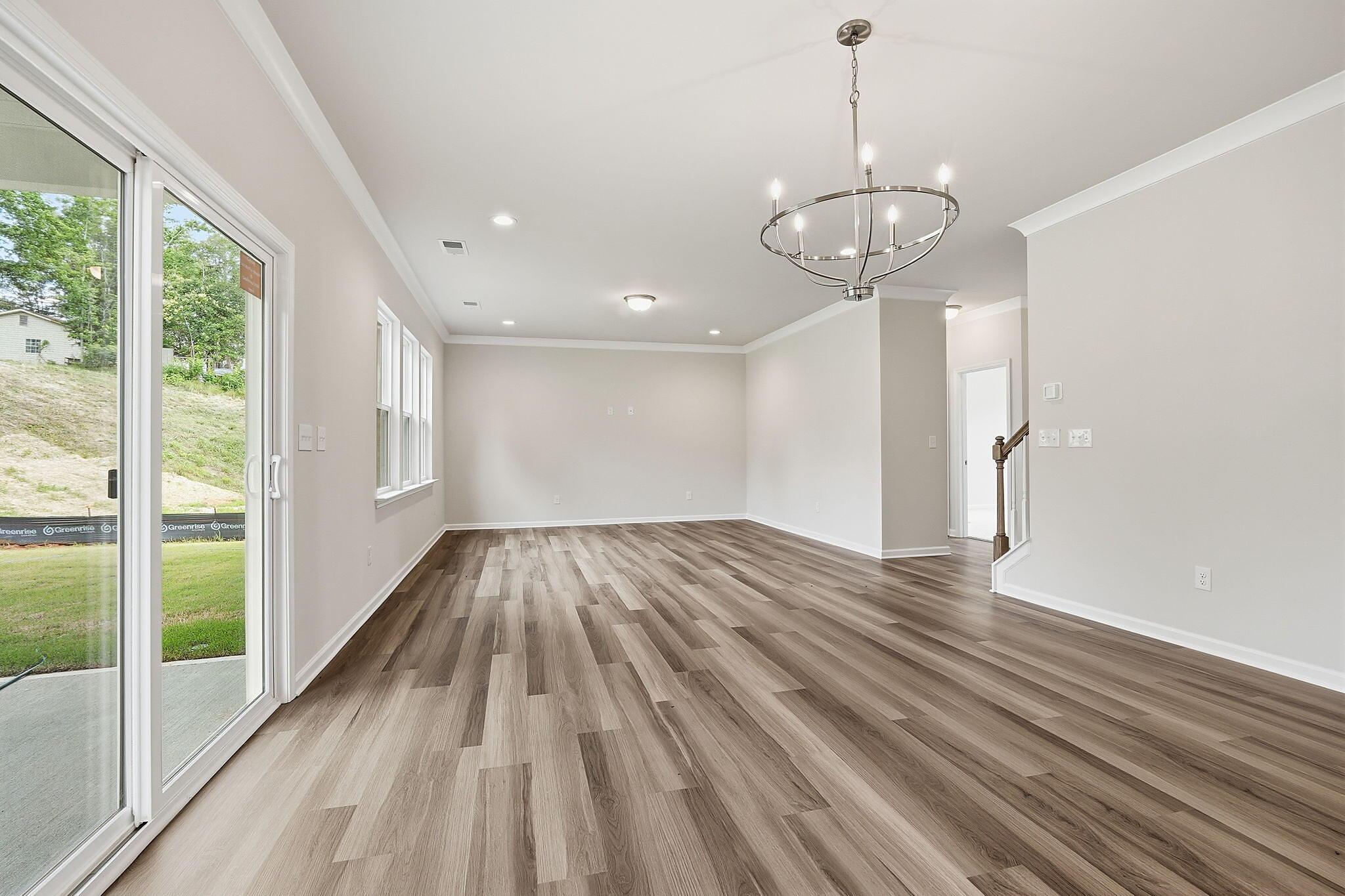 Dining & Family Room