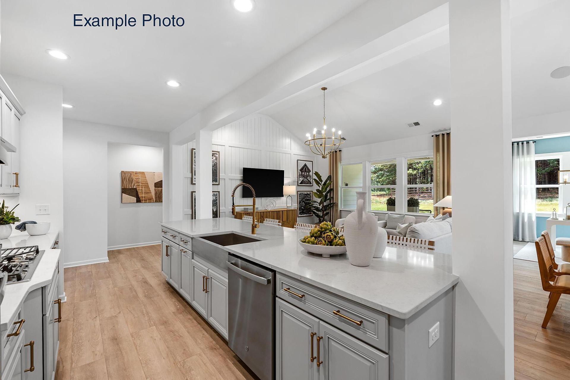 Kitchen, Breakfast & Family - Example