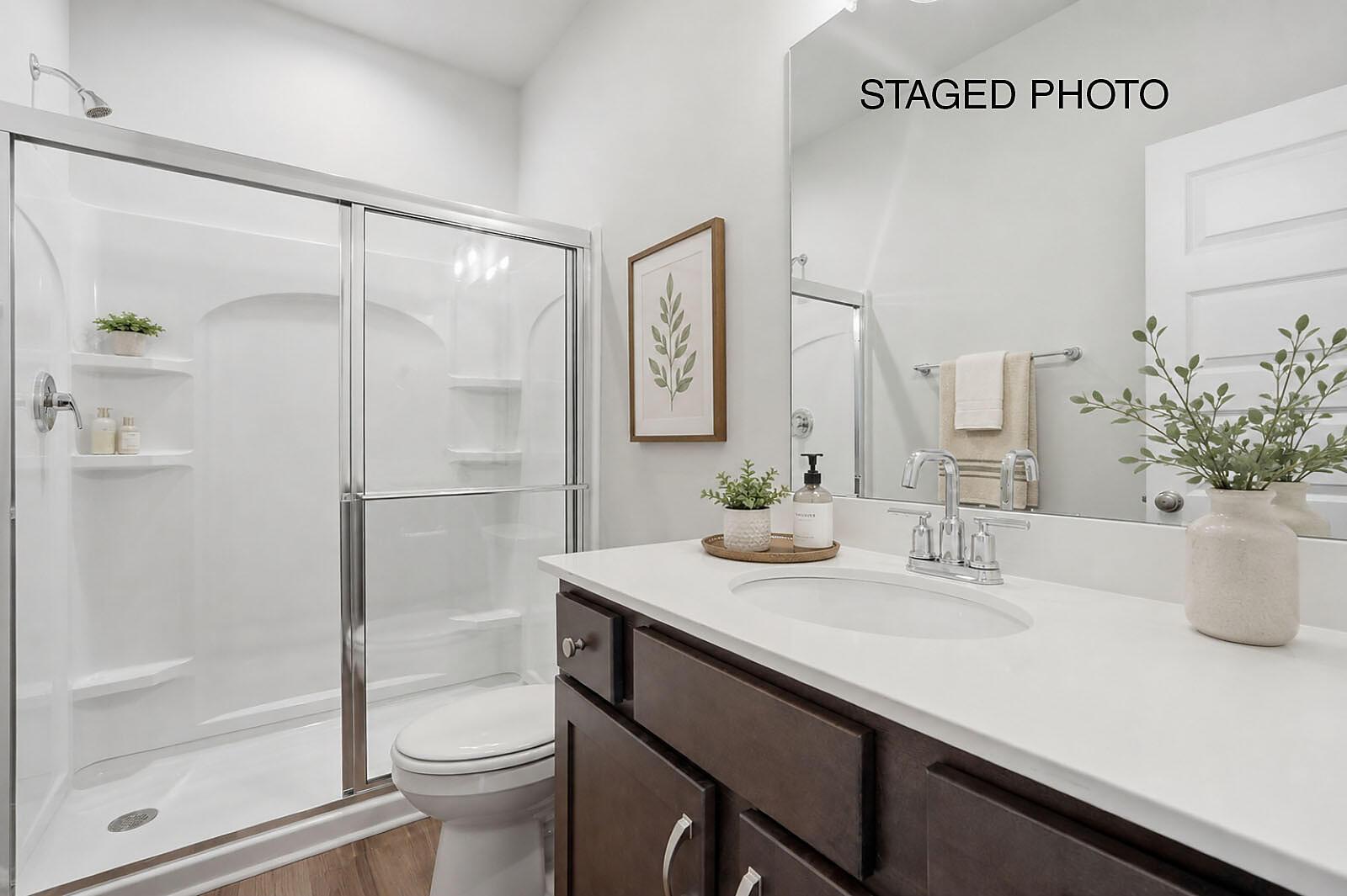 Bath 2 - Staged