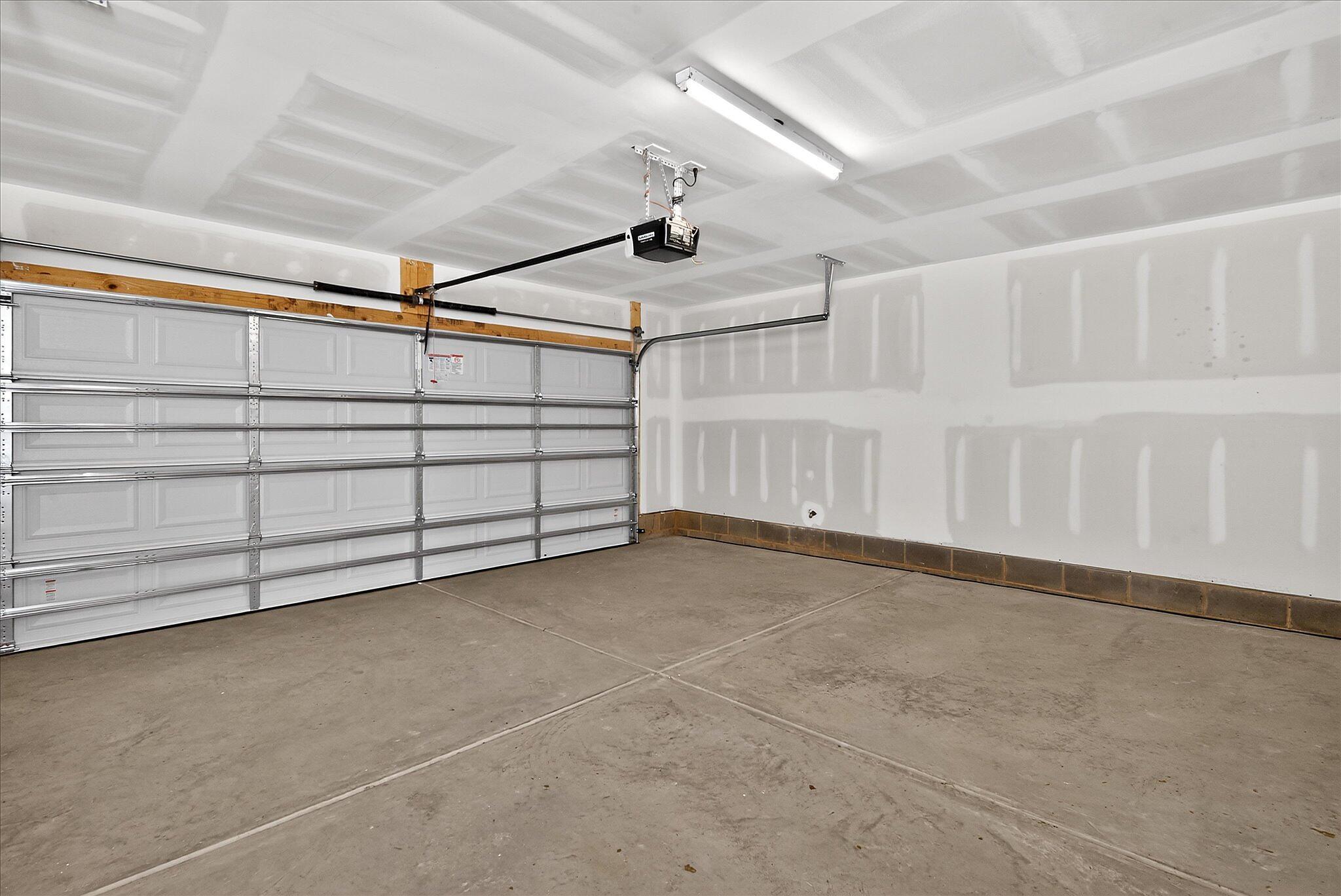 2-Car Garage