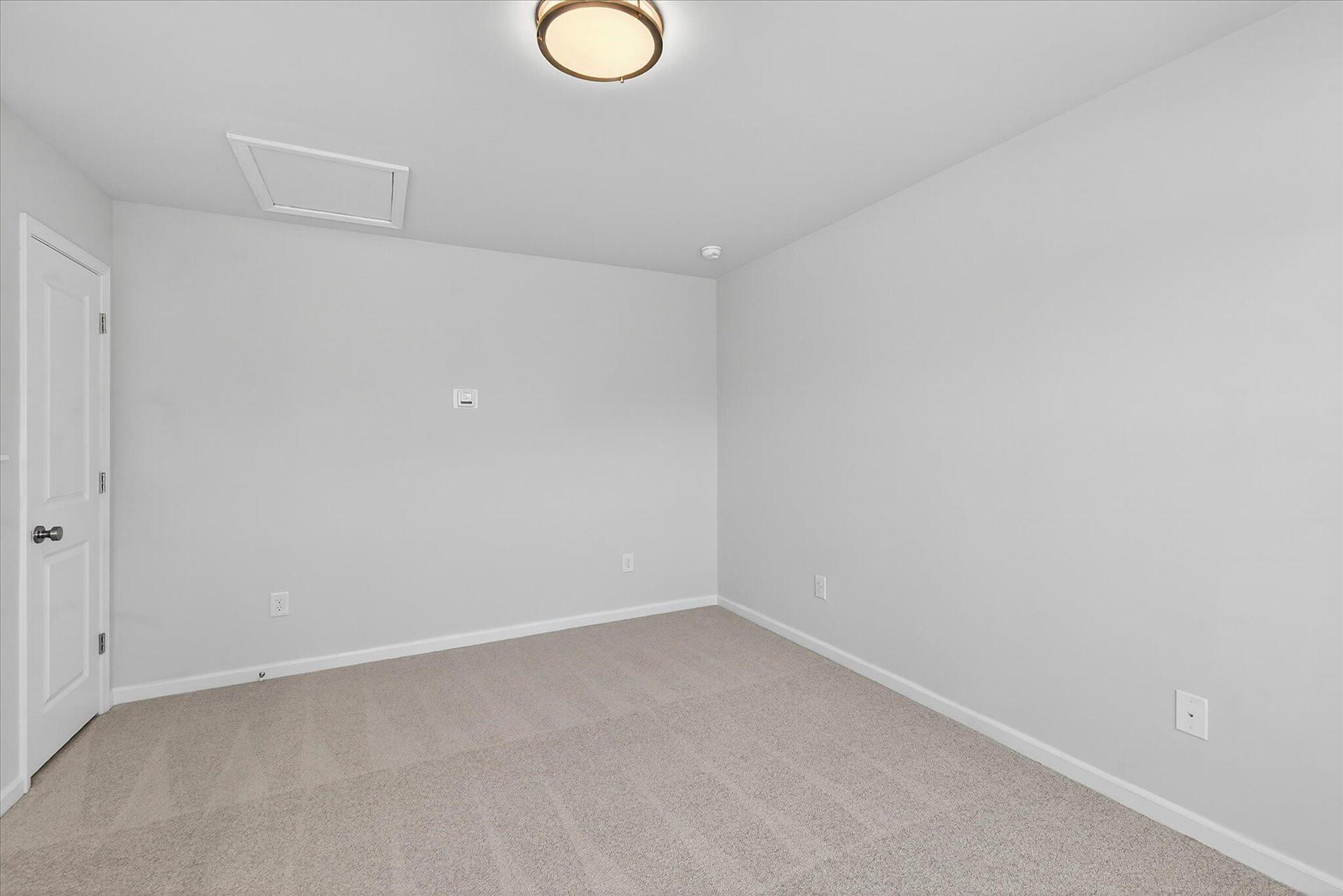 Fourth Floor Bonus Bedroom w Closet