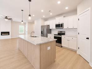2220 Dardan Woods Drive (Wynwood X)
