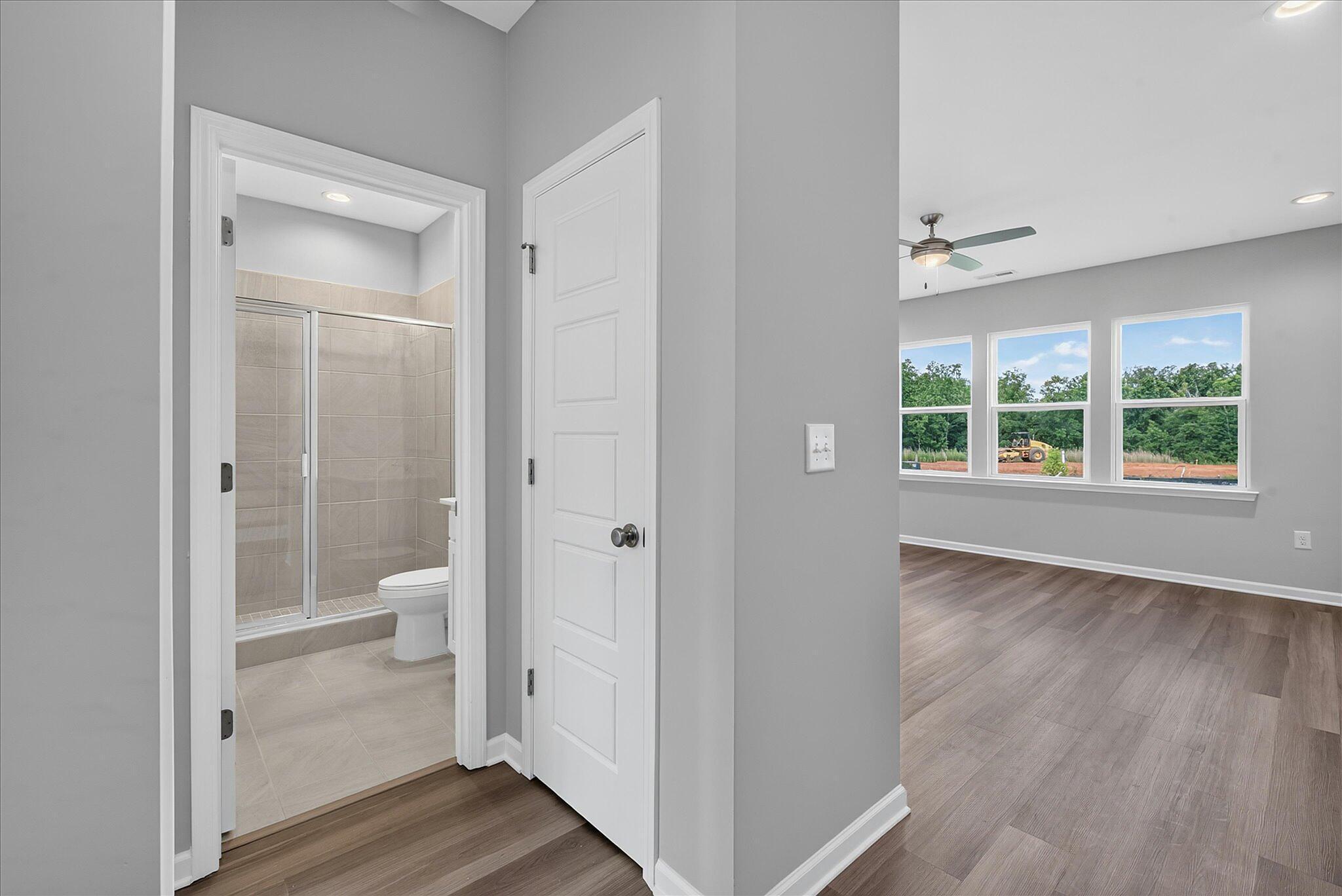 Bath 3 & Linen Closet