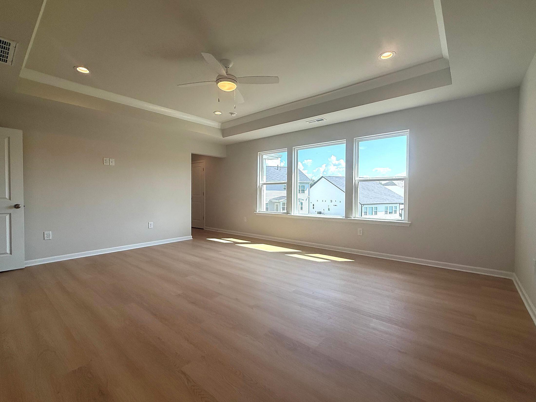 Premier Suite with Tray Ceiling