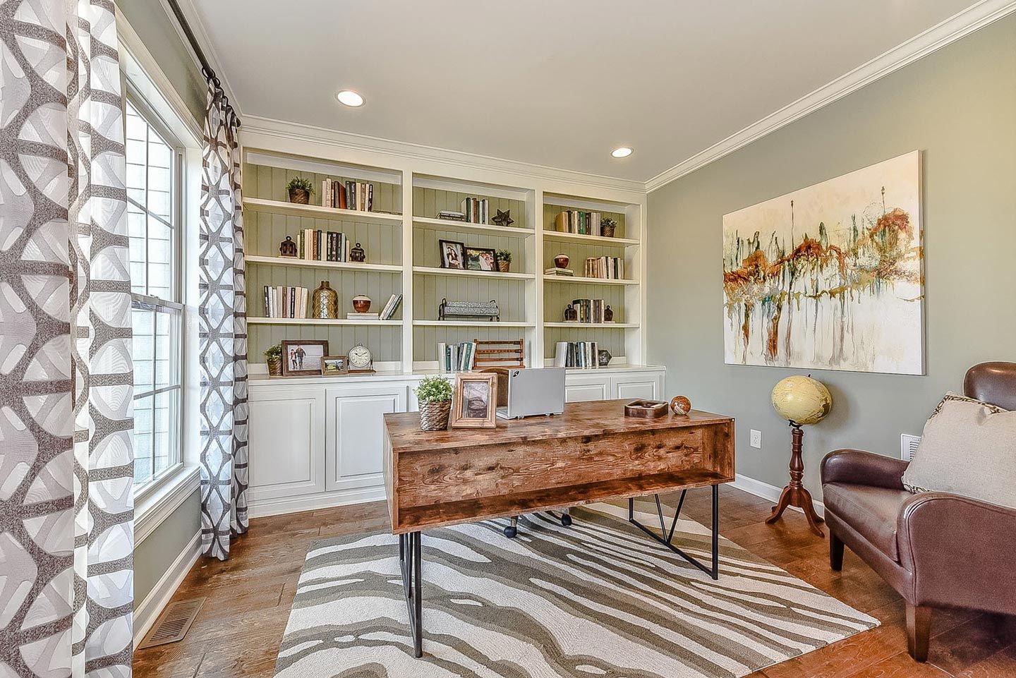 Living Room - Designer Built-ins