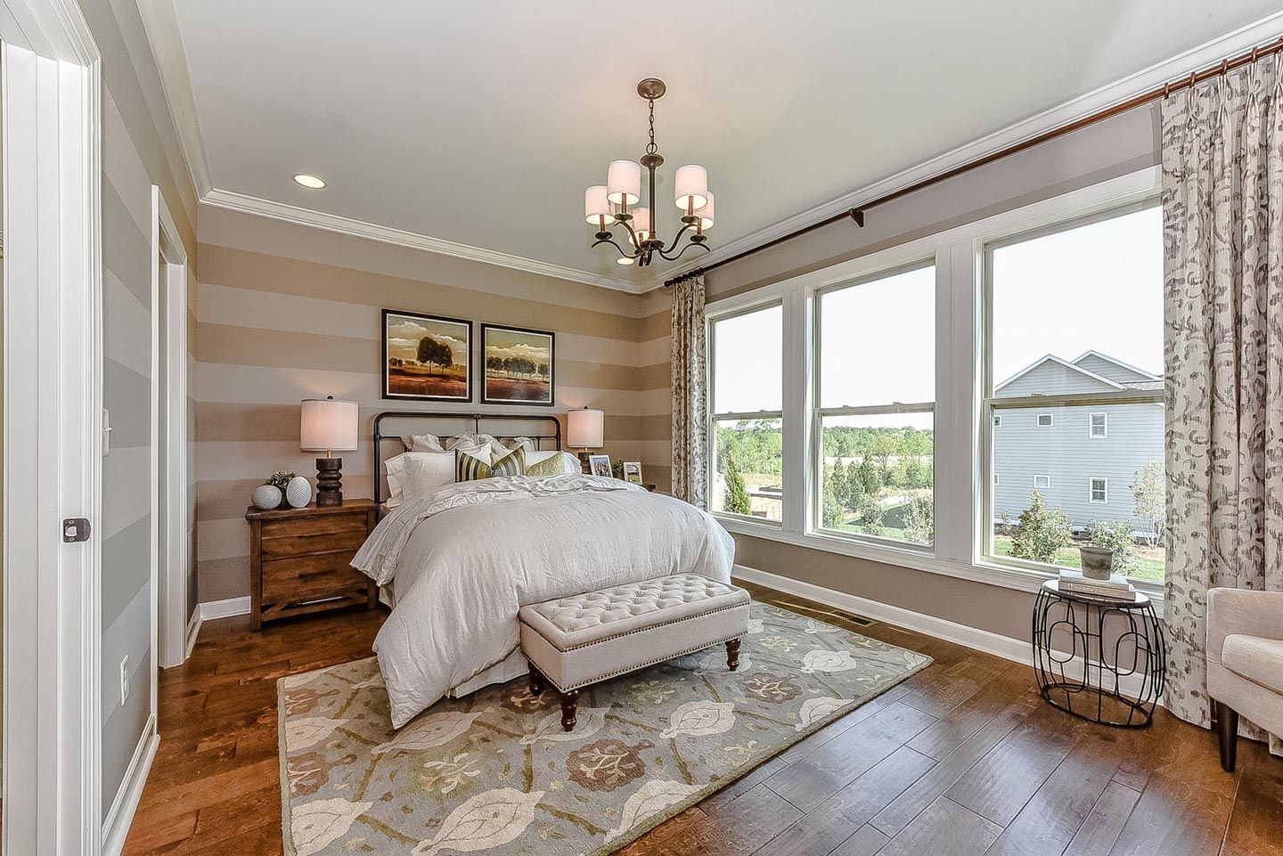First floor Guest suite