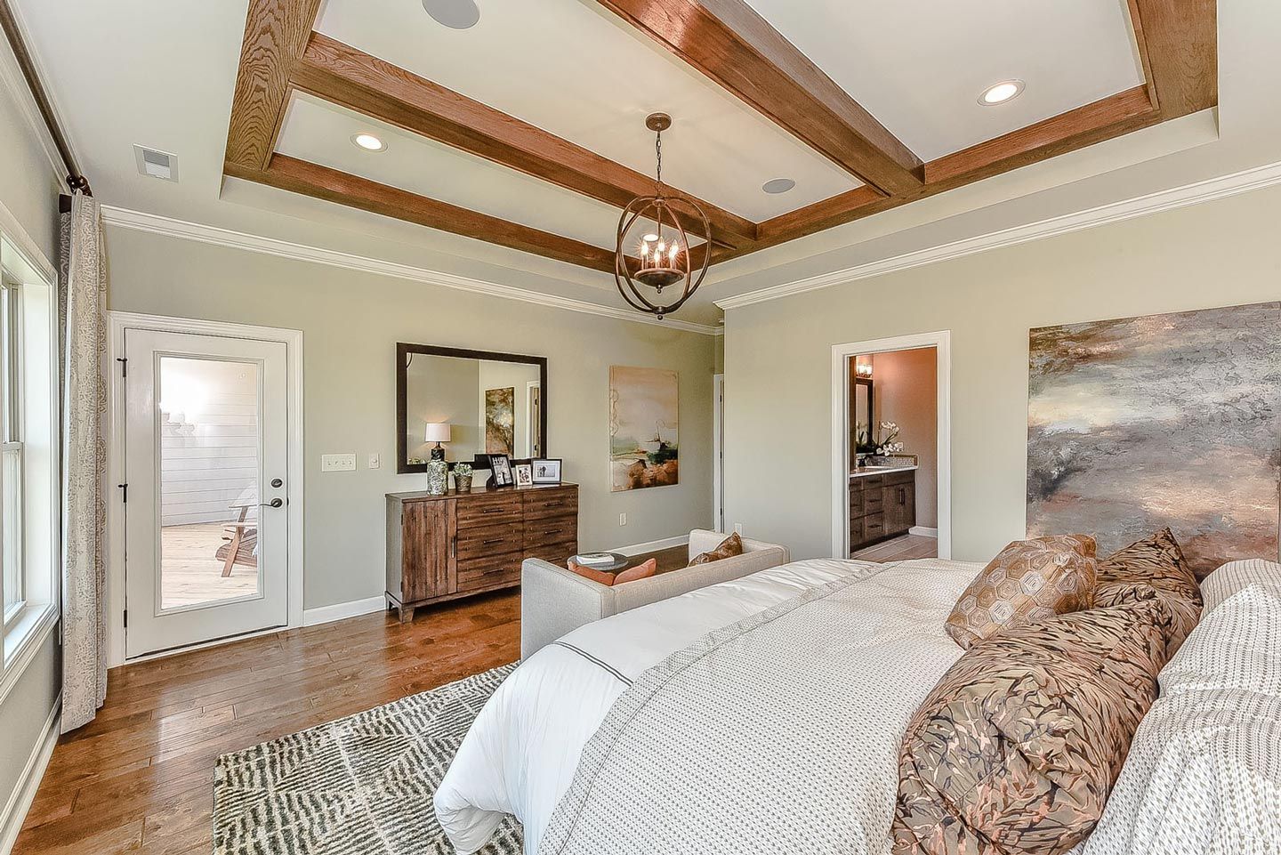 Premier Suite - Tray Ceiling option