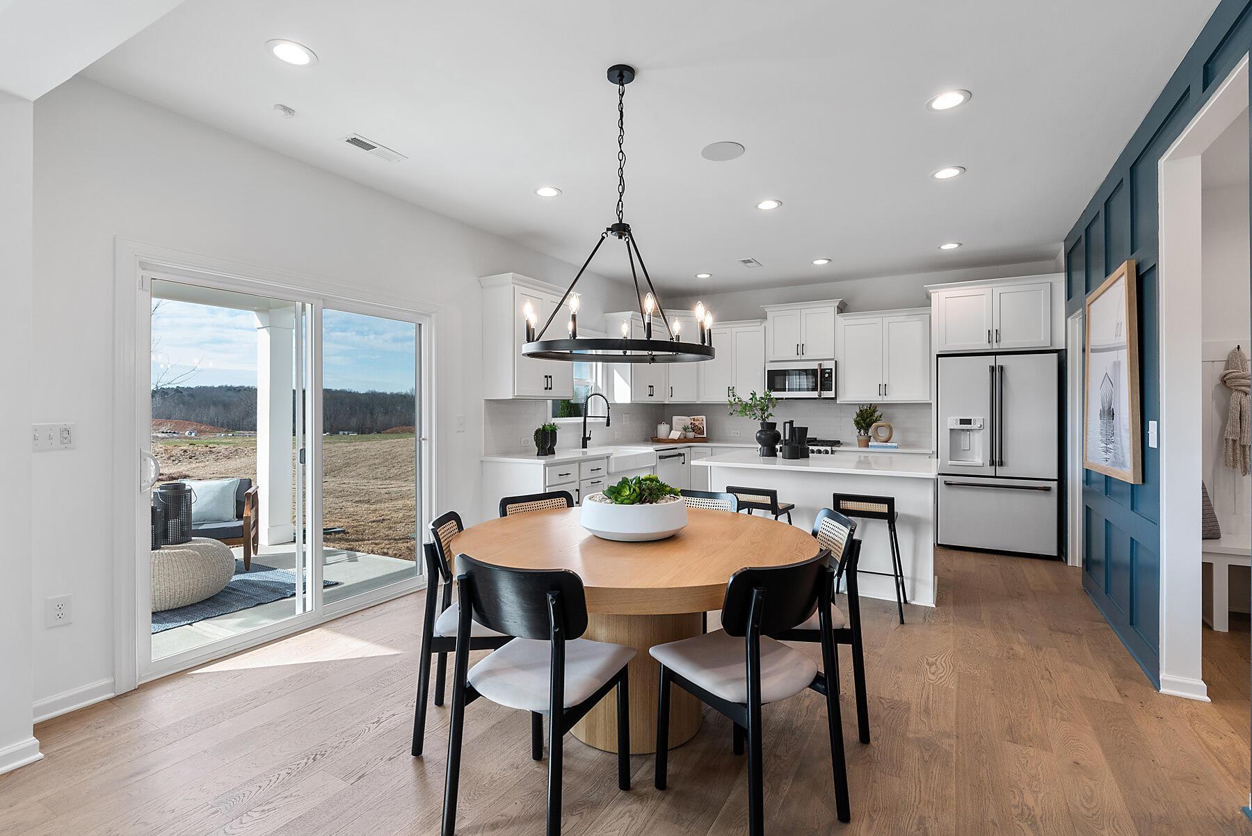 Dining & Kitchen