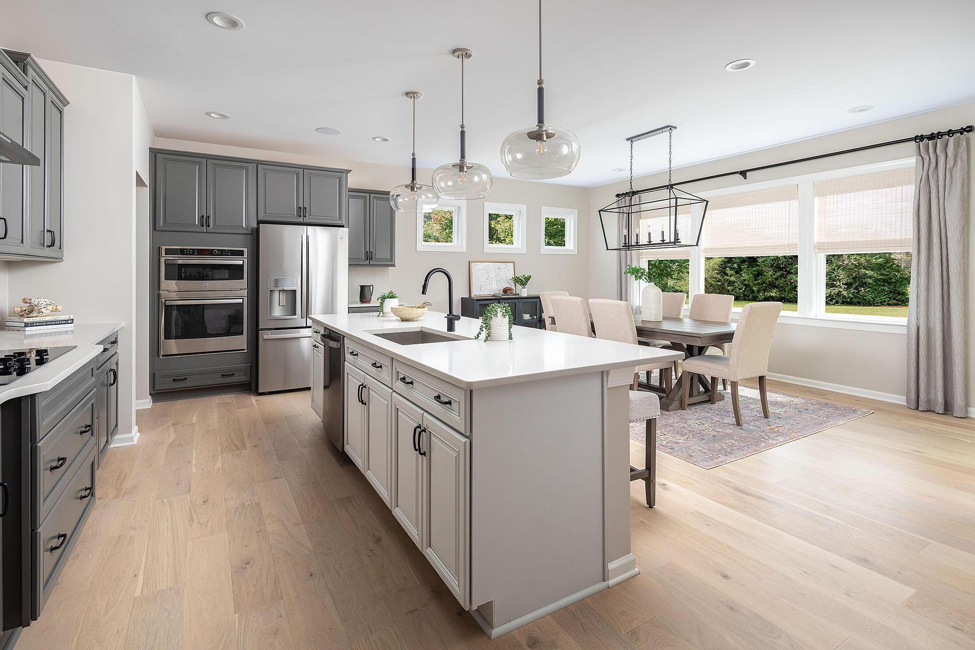 Kitchen & Breakfast