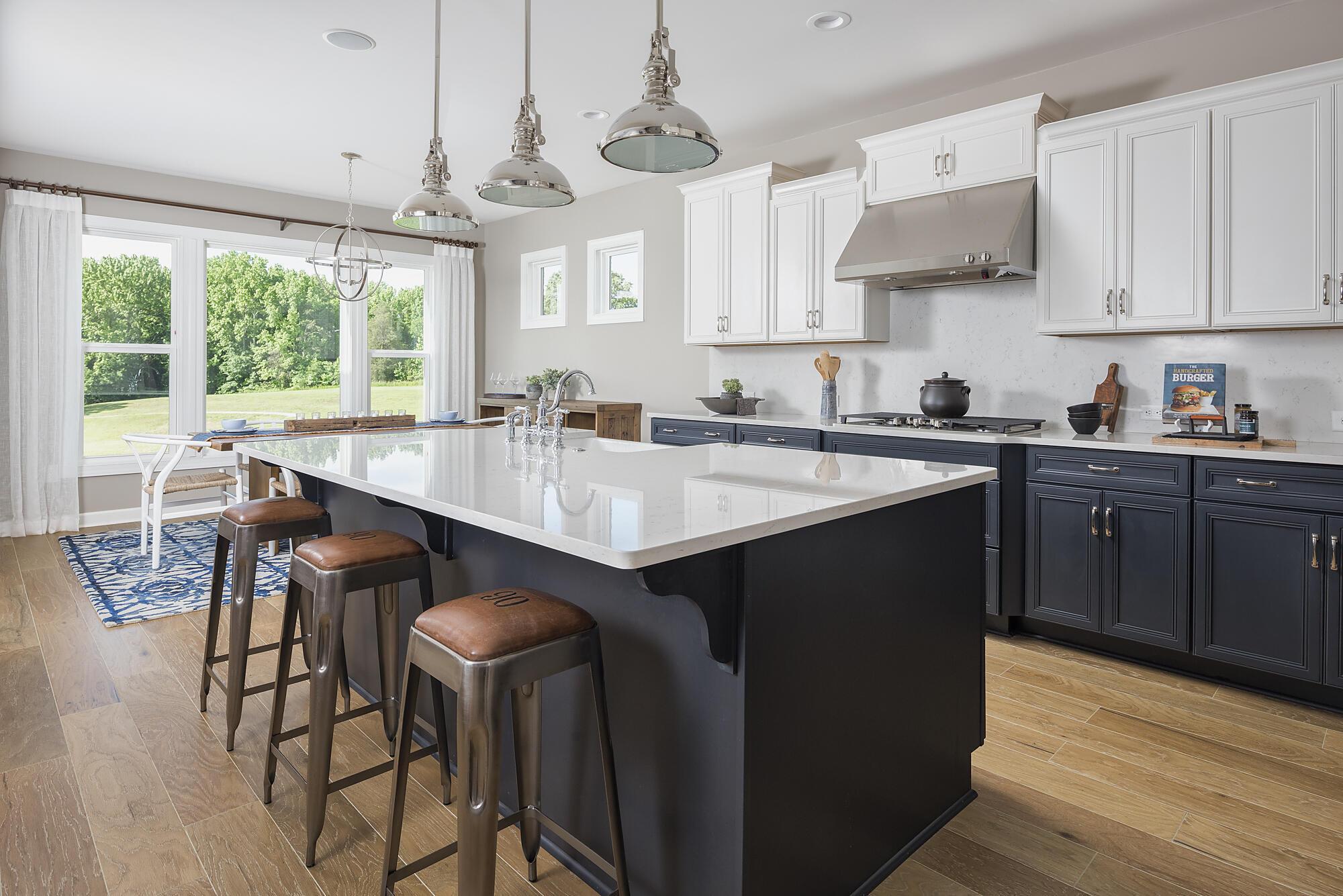 Kitchen & Breakfast