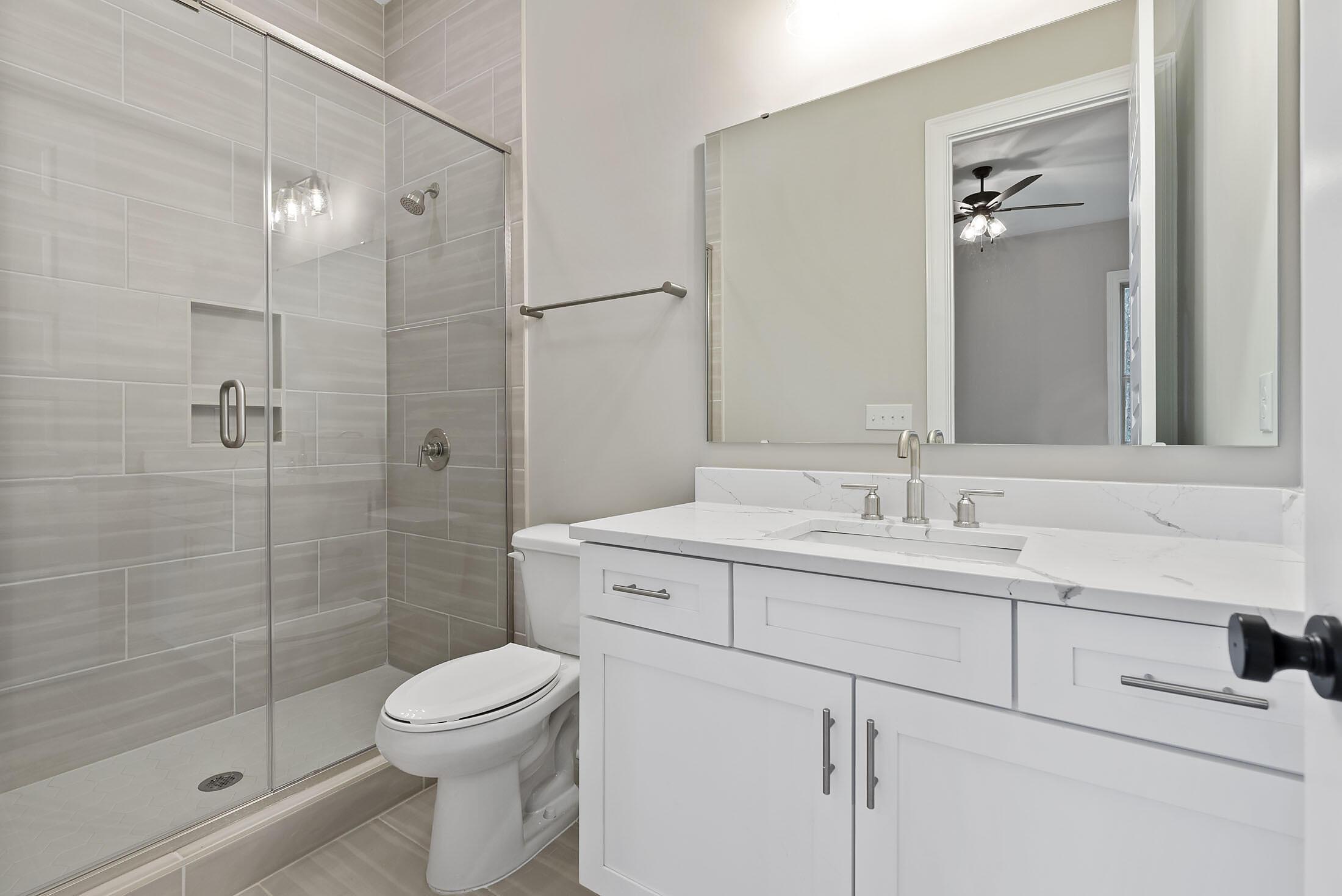 Bath 4 - First-floor Guest Suite