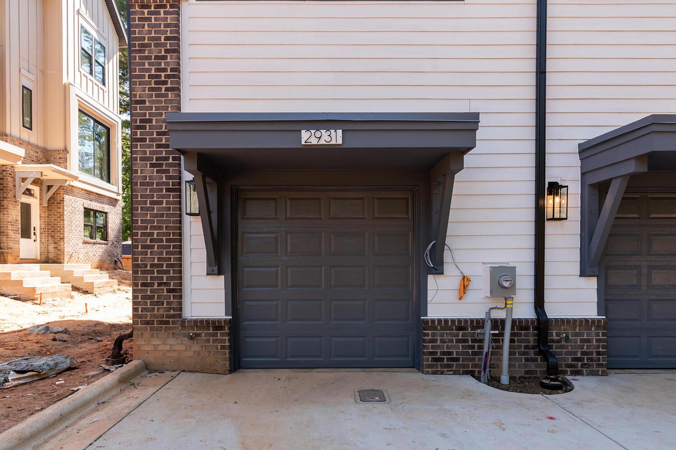 2-Car Tandem Garage