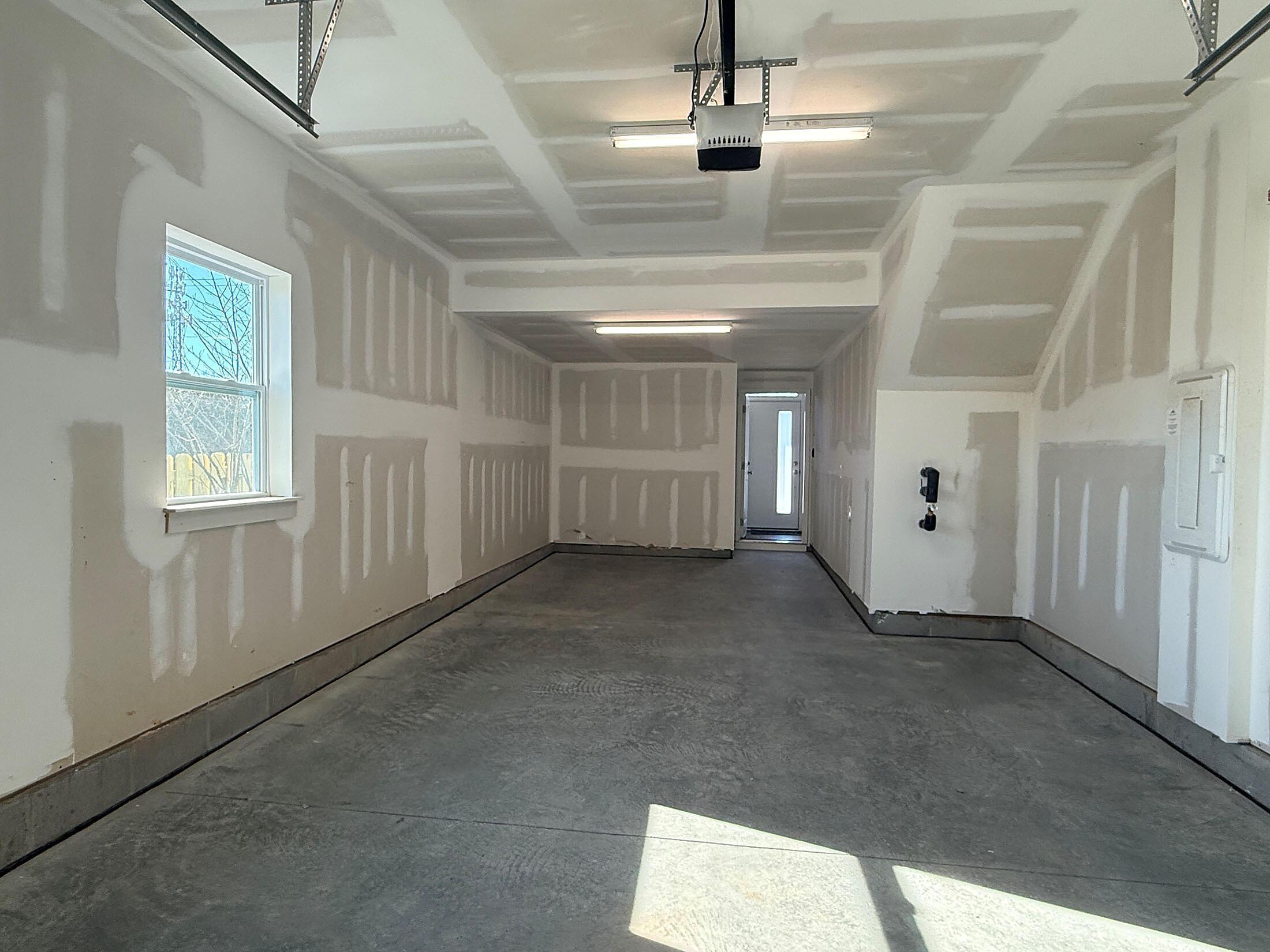 2-Car Tandem Garage