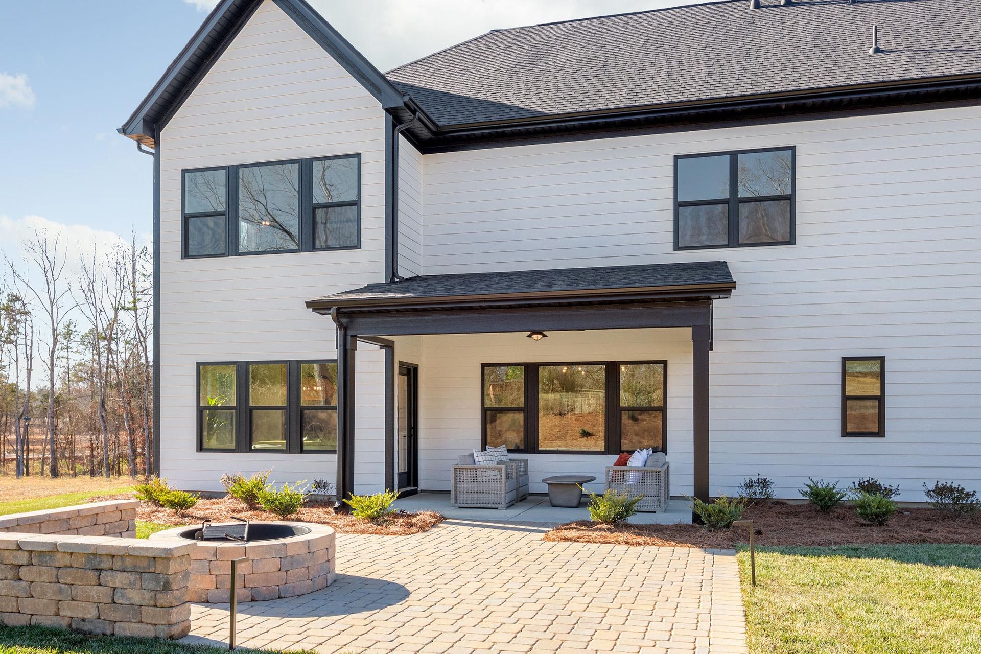 Rear Covered Porch & Extended Patio opt.