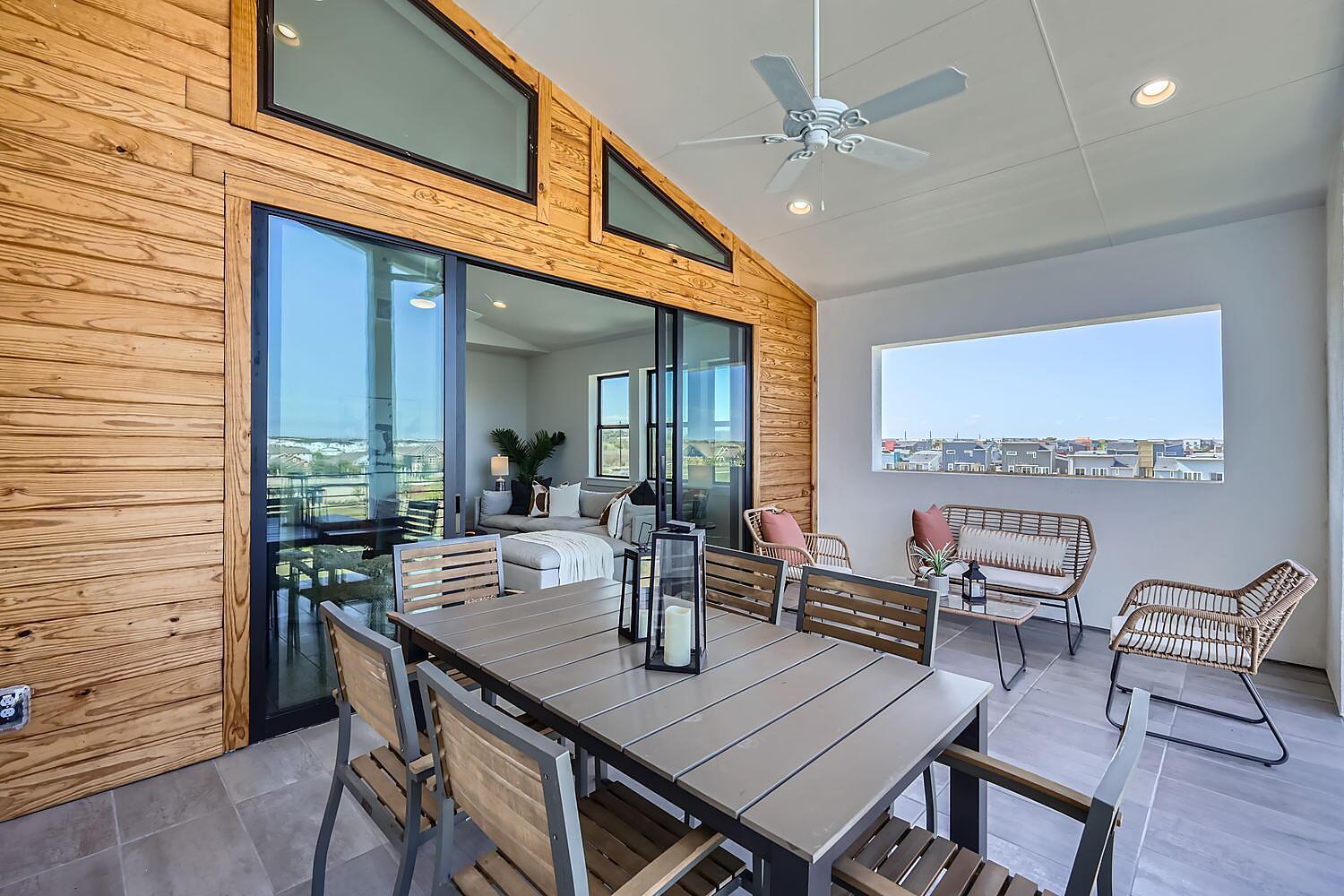 Third Floor Covered Balcony
