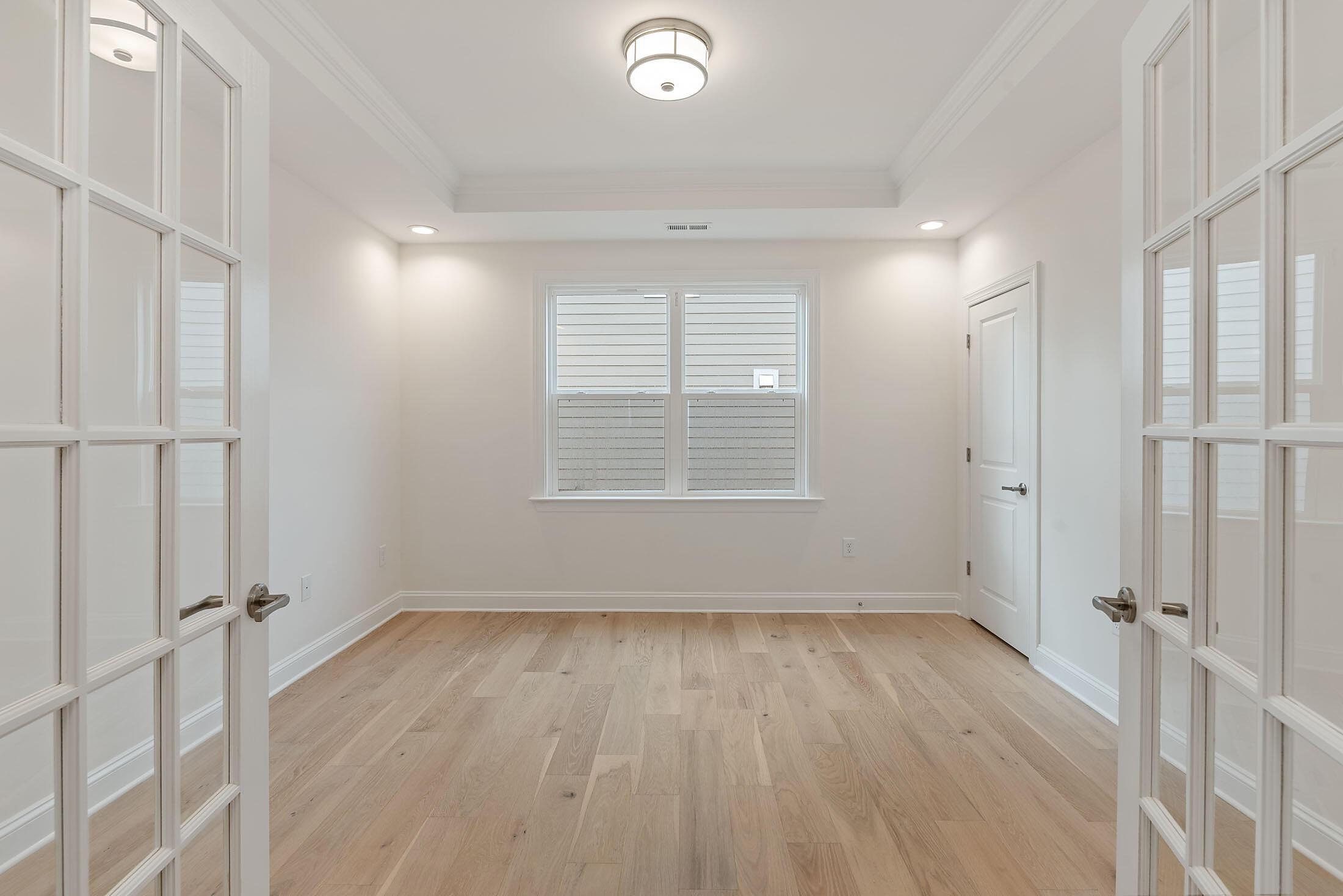 Flex Room - with opt french doors