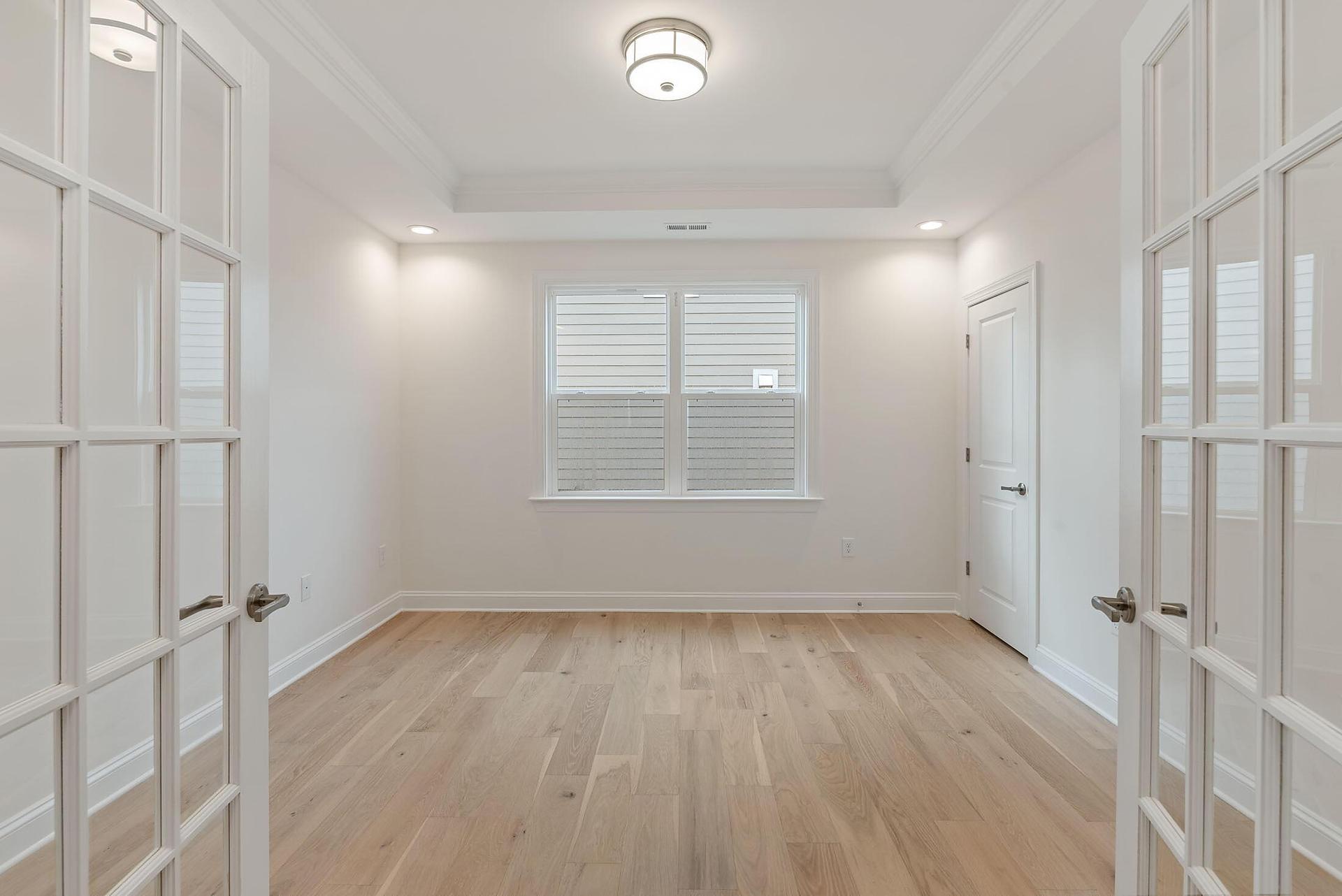 Flex Room - with opt french doors