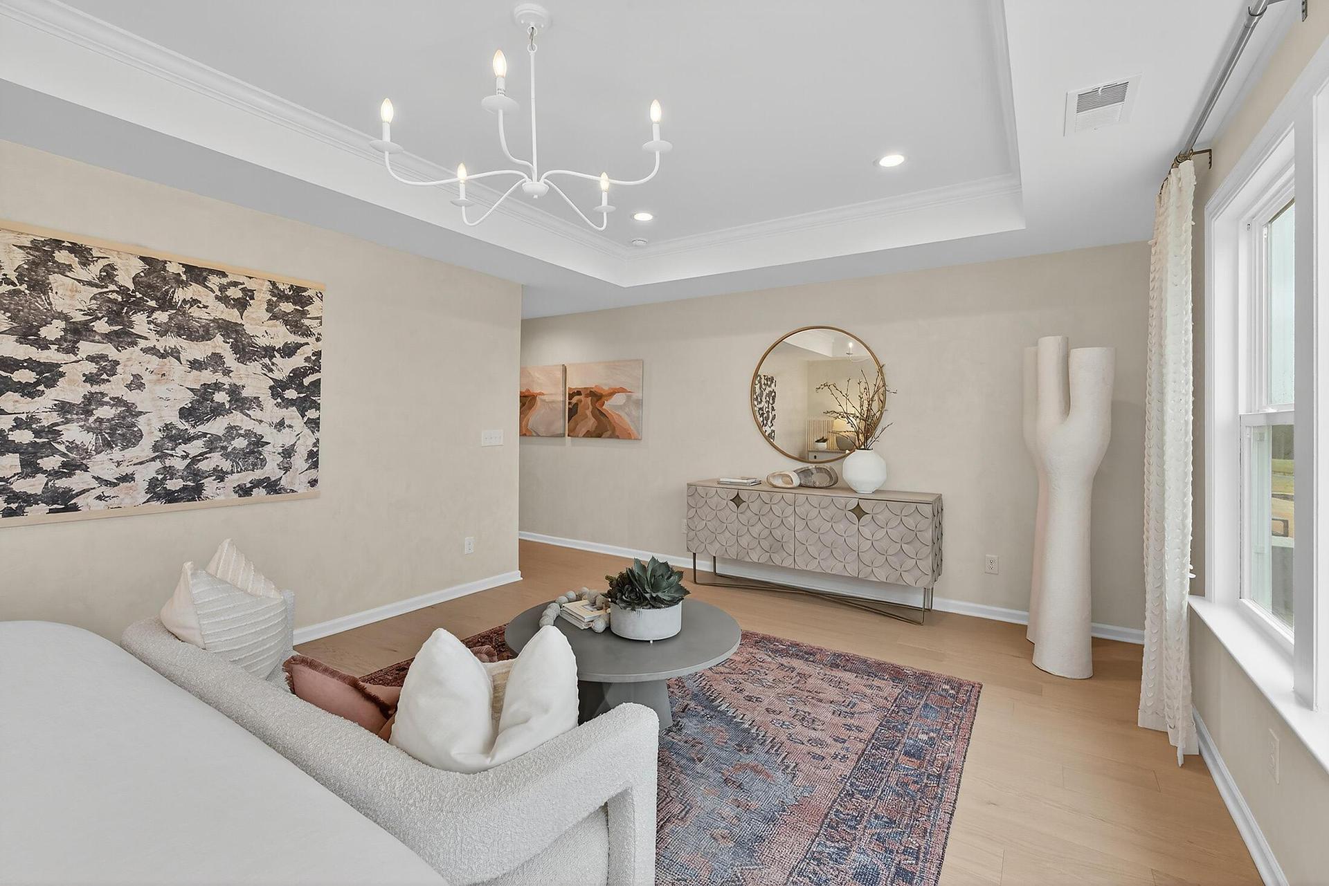 Premier Suite - opt tray ceiling