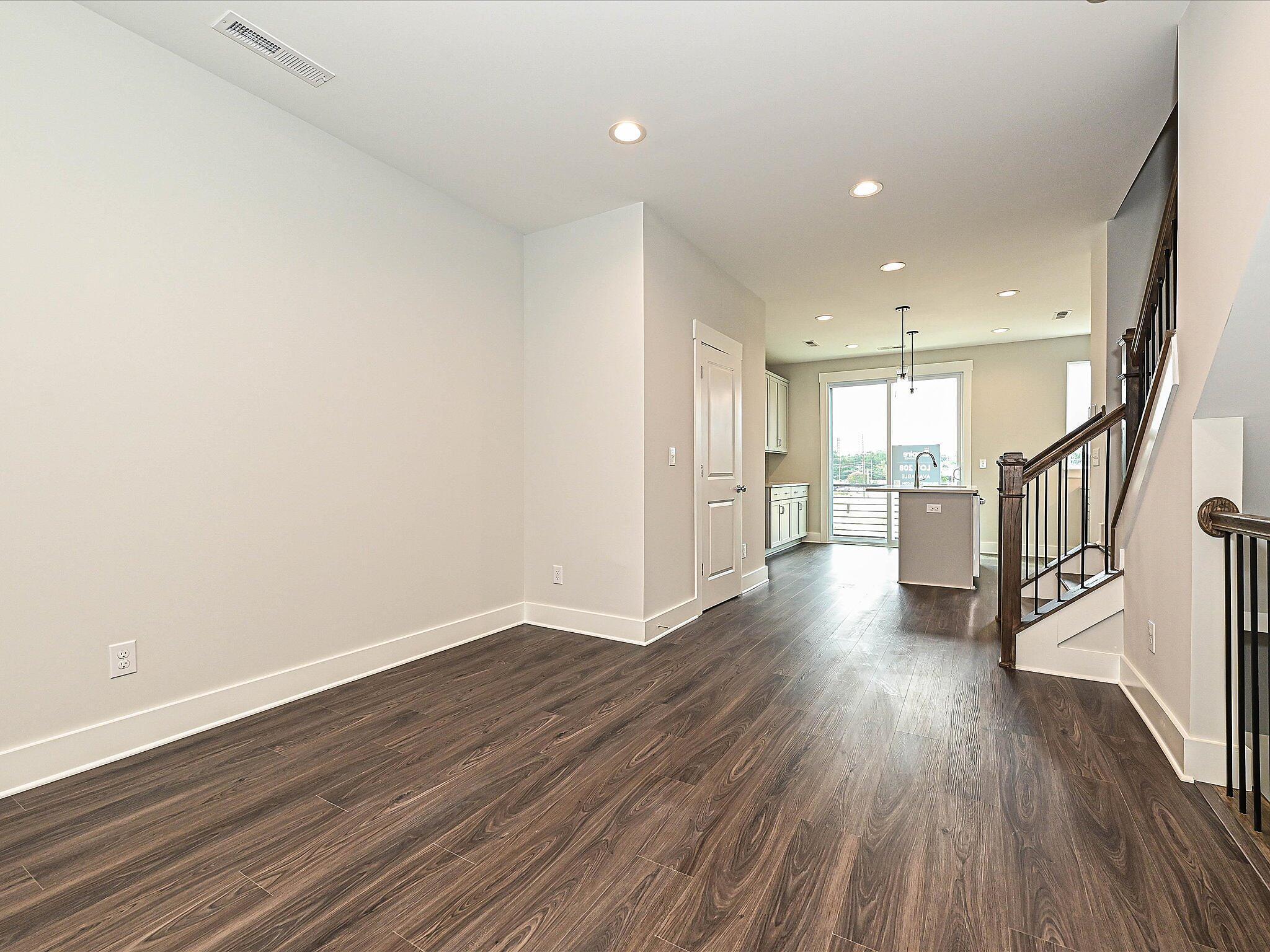 Living Room/Dining/Kitchen