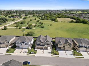 The Magnolia: Garage - Villas at Rowe: Pflugerville, Texas - Empire Homes
