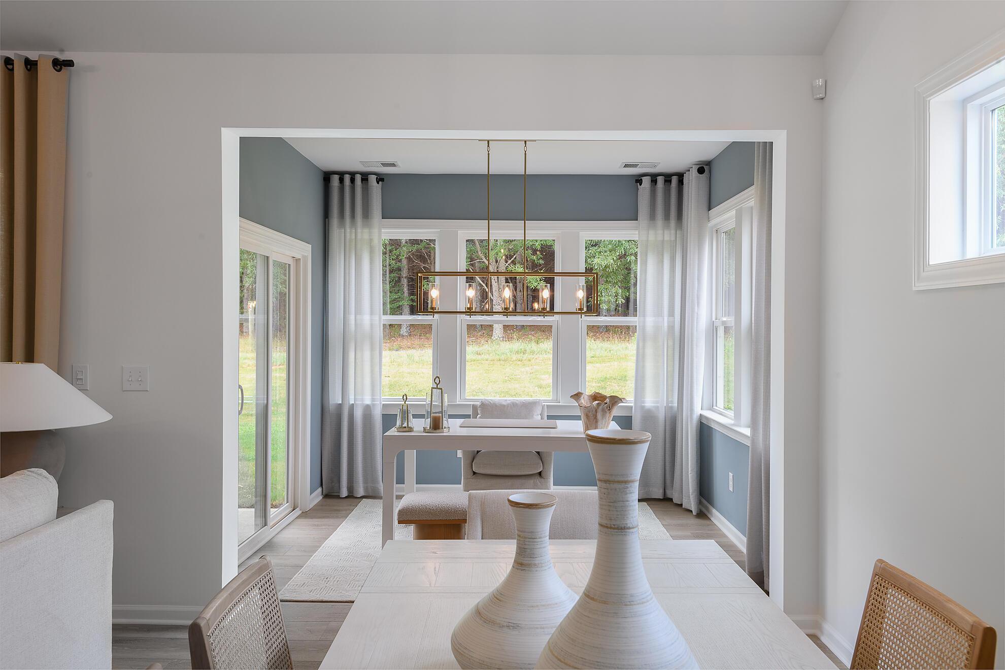 Breakfast w Sunroom option