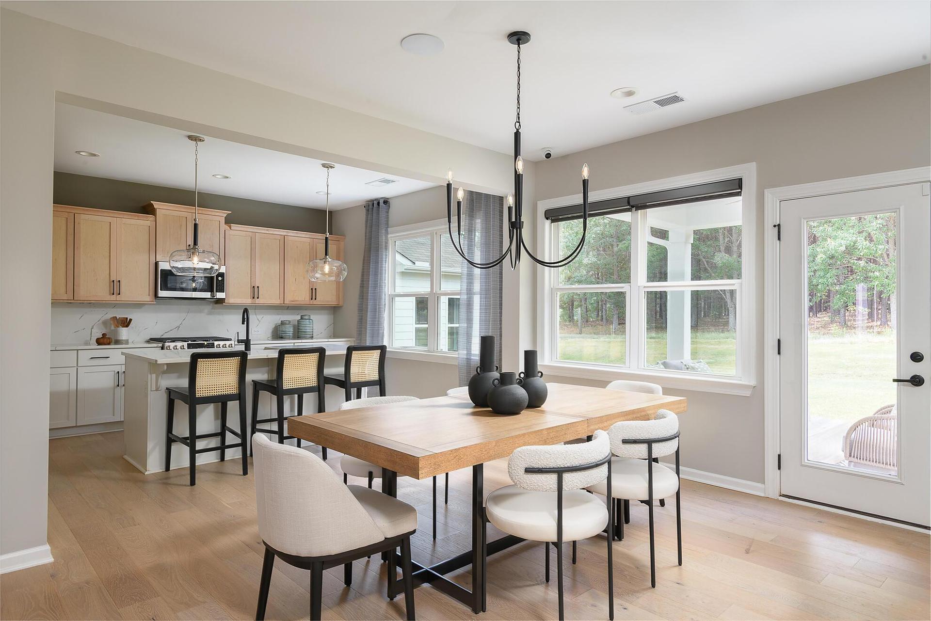 Breakfast & Kitchen