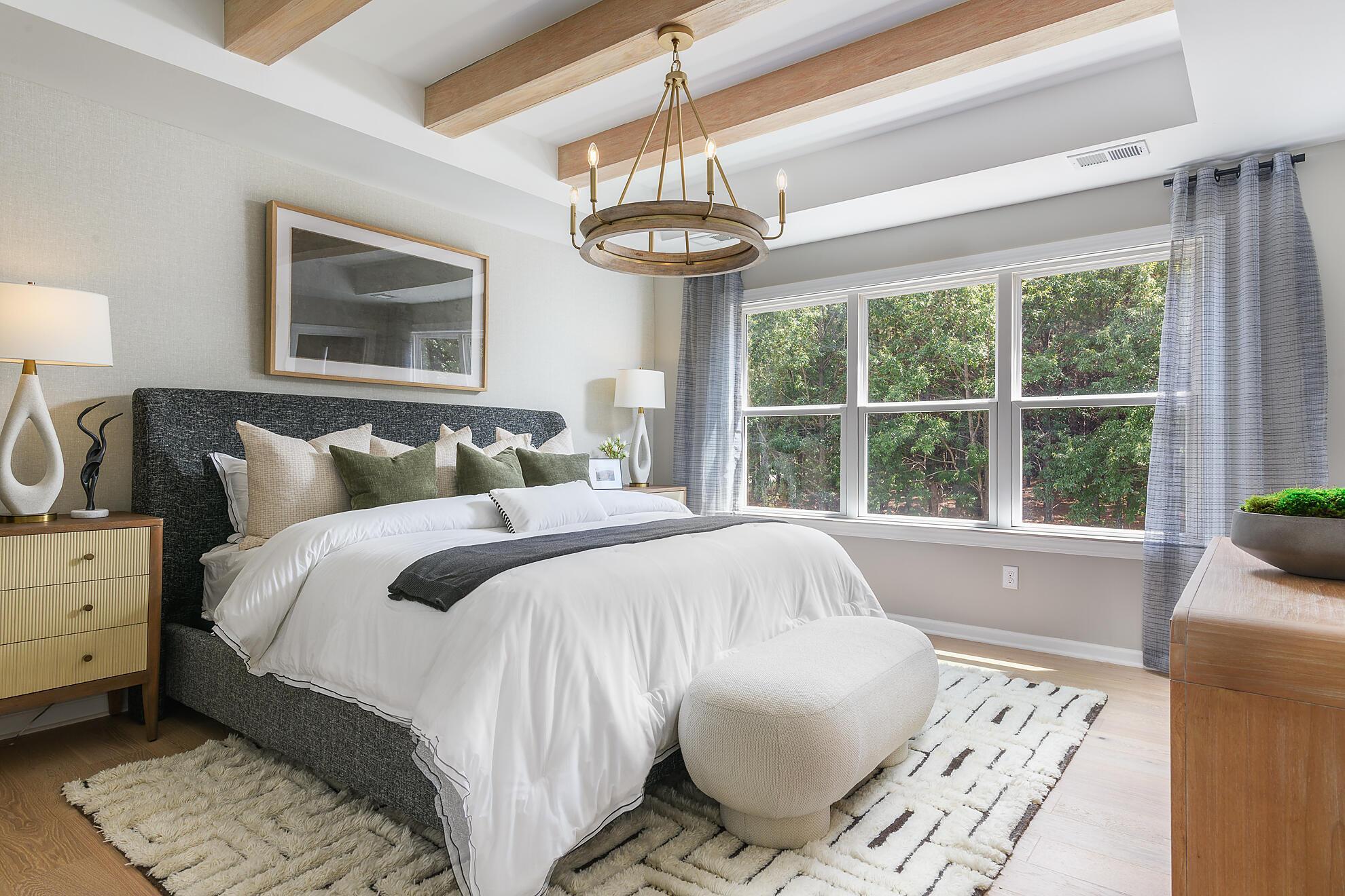 Premier Suite w Beam/Tray options