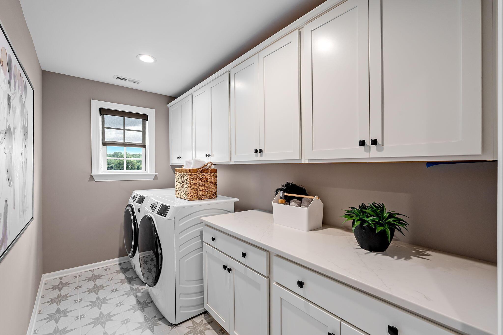 Laundry w optional cabinets