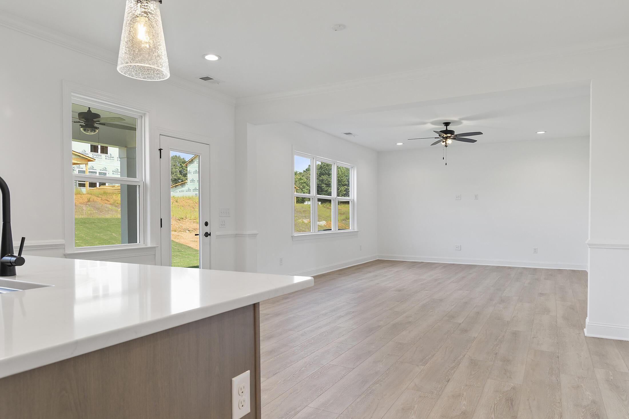 Kitchen, Dining & Family Room