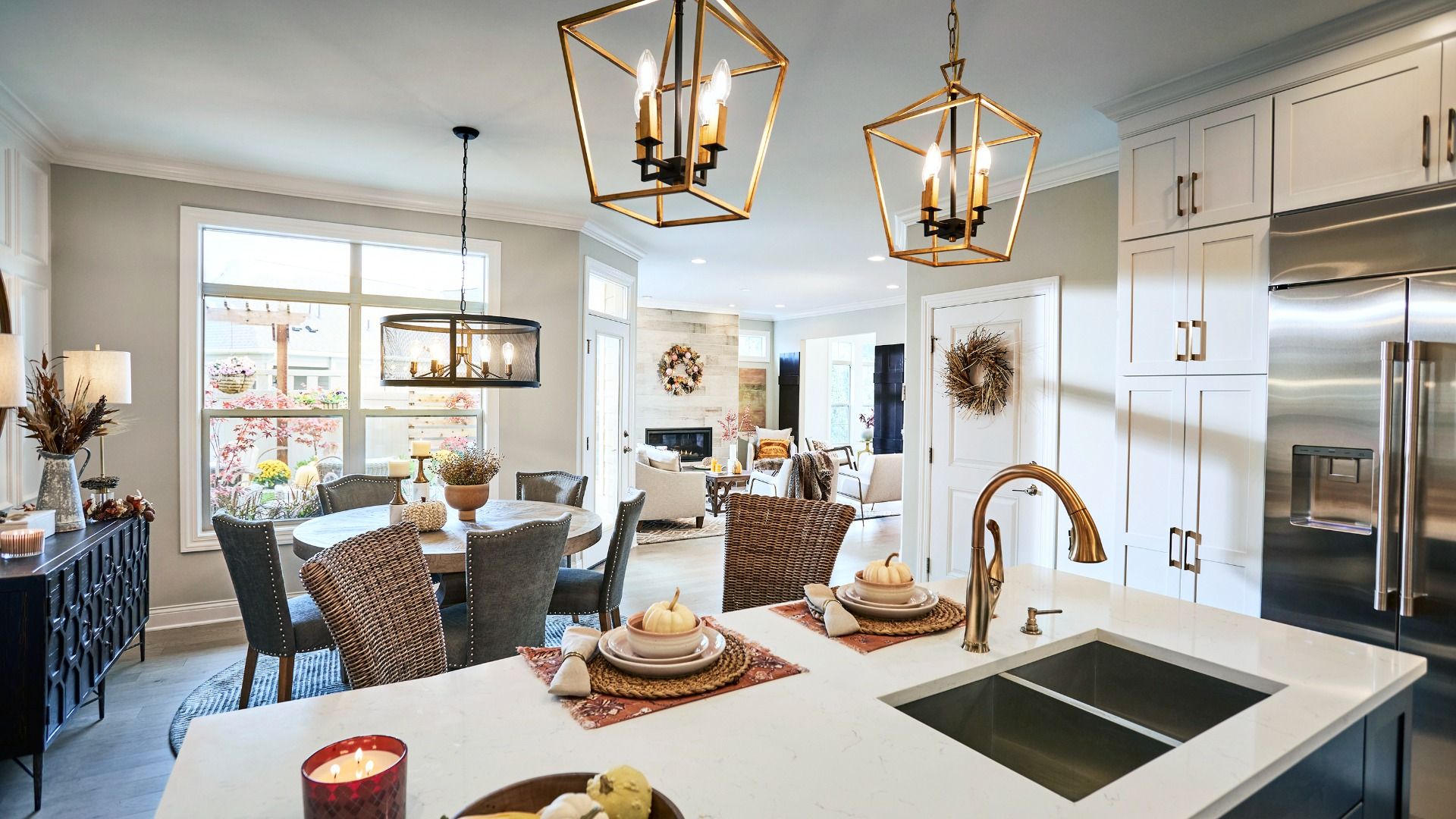 casa en The Courtyards at Carr Farms por Epcon Communities