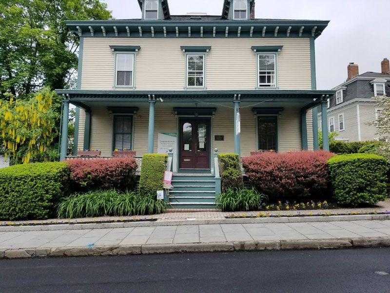 E.S.H.I. Builders por E.S.H.I. Builders en Providence-Warwick Rhode Island