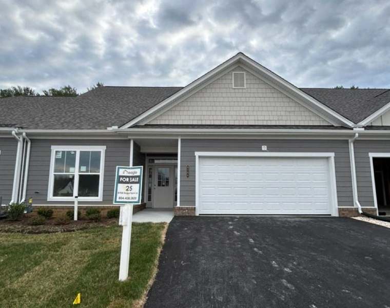 8704 Hope Farm Lane. Mechanicsville, VA 23111
