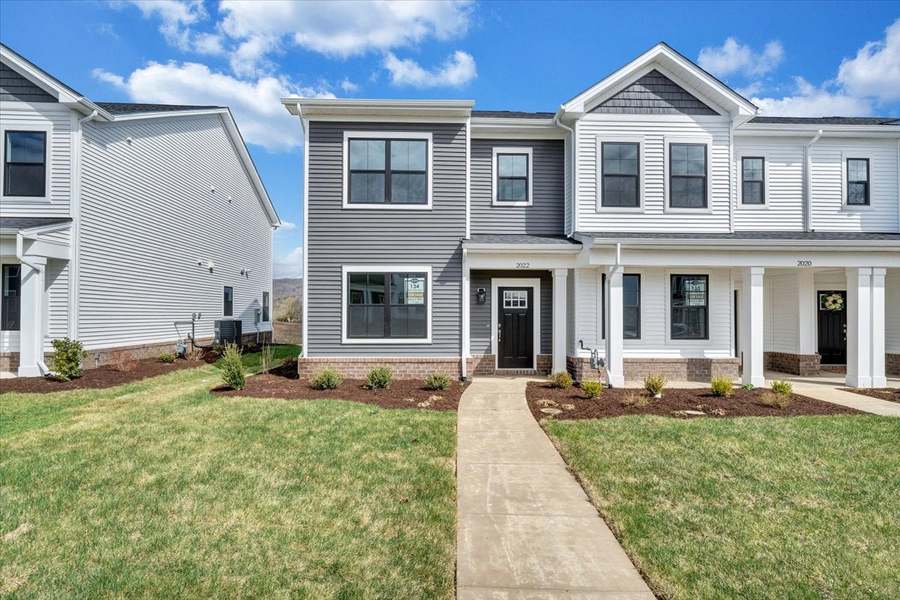 2022 Kyles Way. Blacksburg, VA 24060