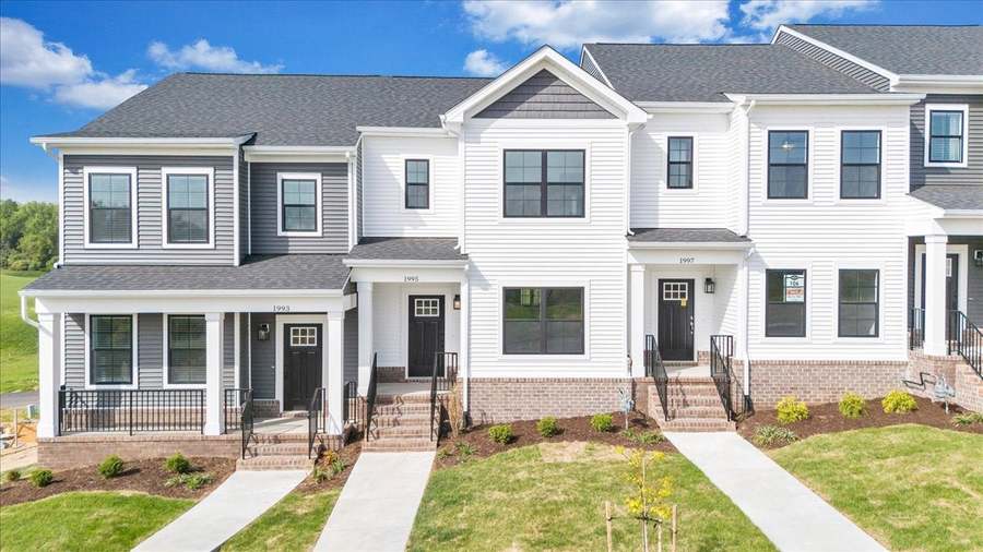 1995 Kyles Way (Millcreek with 2-Car Garage)