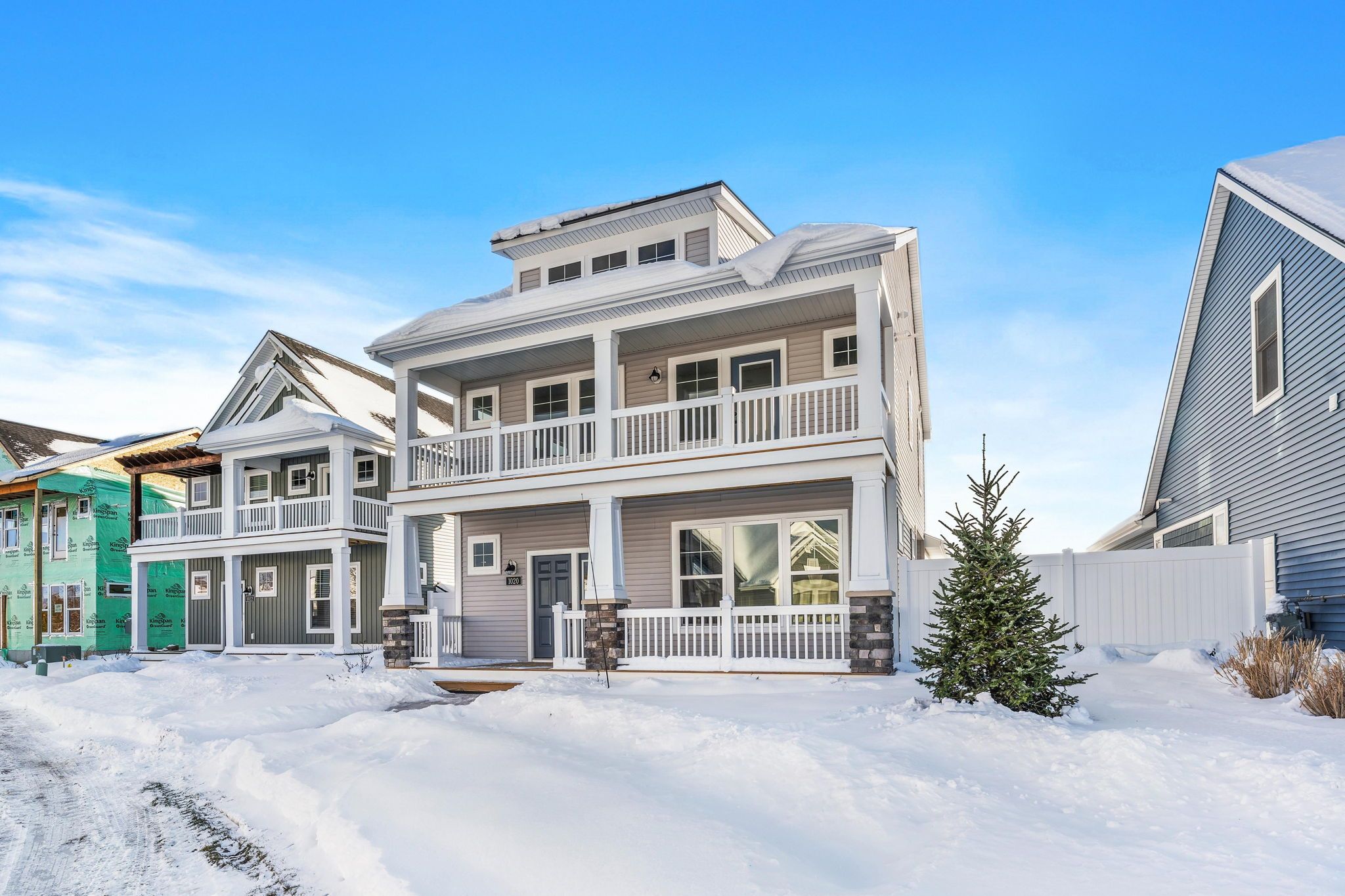 1020 South Cove Circle (The Bay Harbor II)